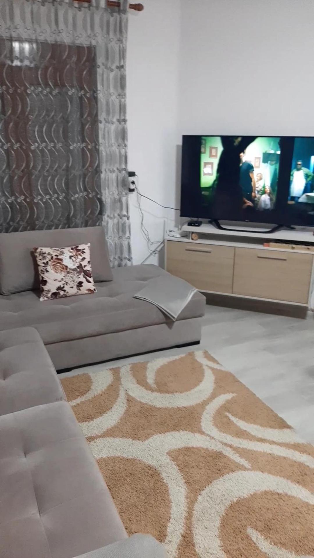 Fjori's Apartment photo 4