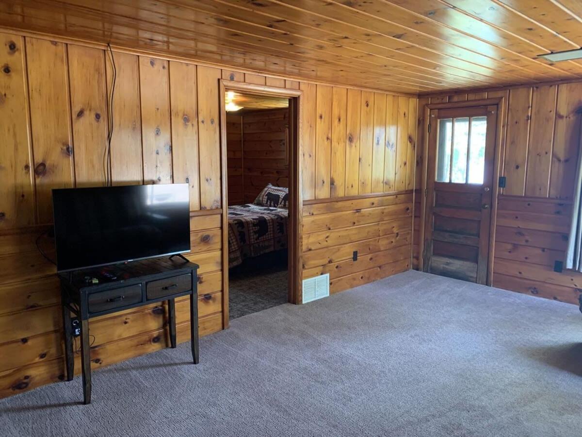 Gresham Shores - Hungry Bear - PET FRIENDLY view 5