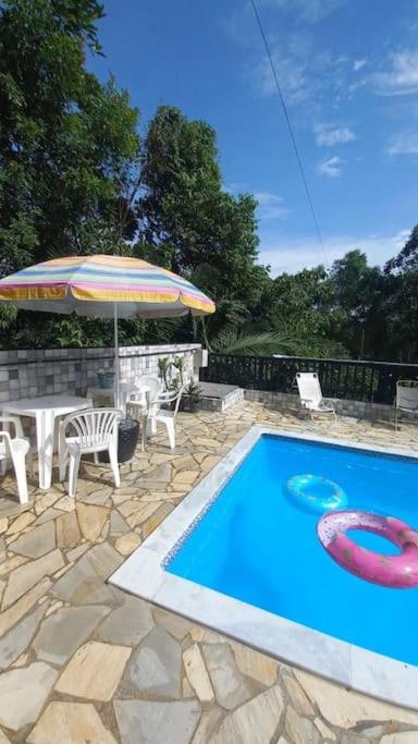 Casa para relaxar, estilosa, privativa e pet friendly