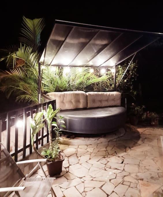 Casa para relaxar, estilosa, privativa e pet friendly