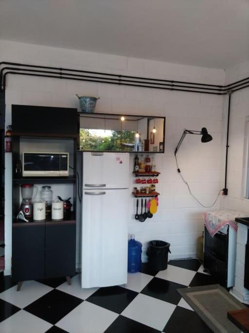 Casa para relaxar, estilosa, privativa e pet friendly