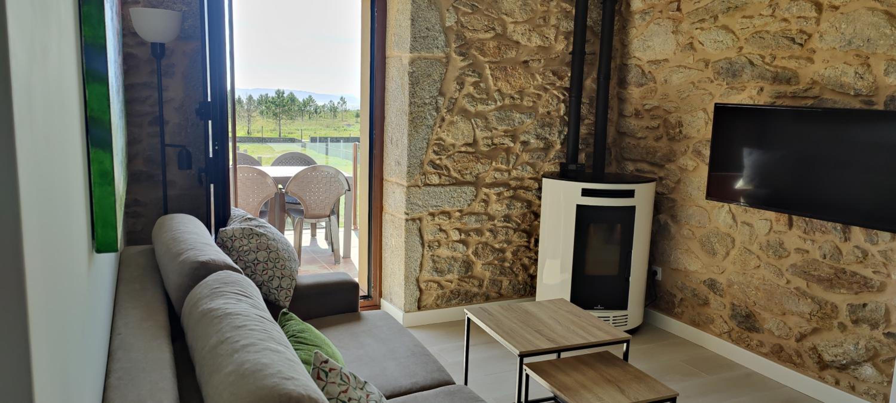 Casa La Finca by ALÔGA - Primera Planta con jardín view 3