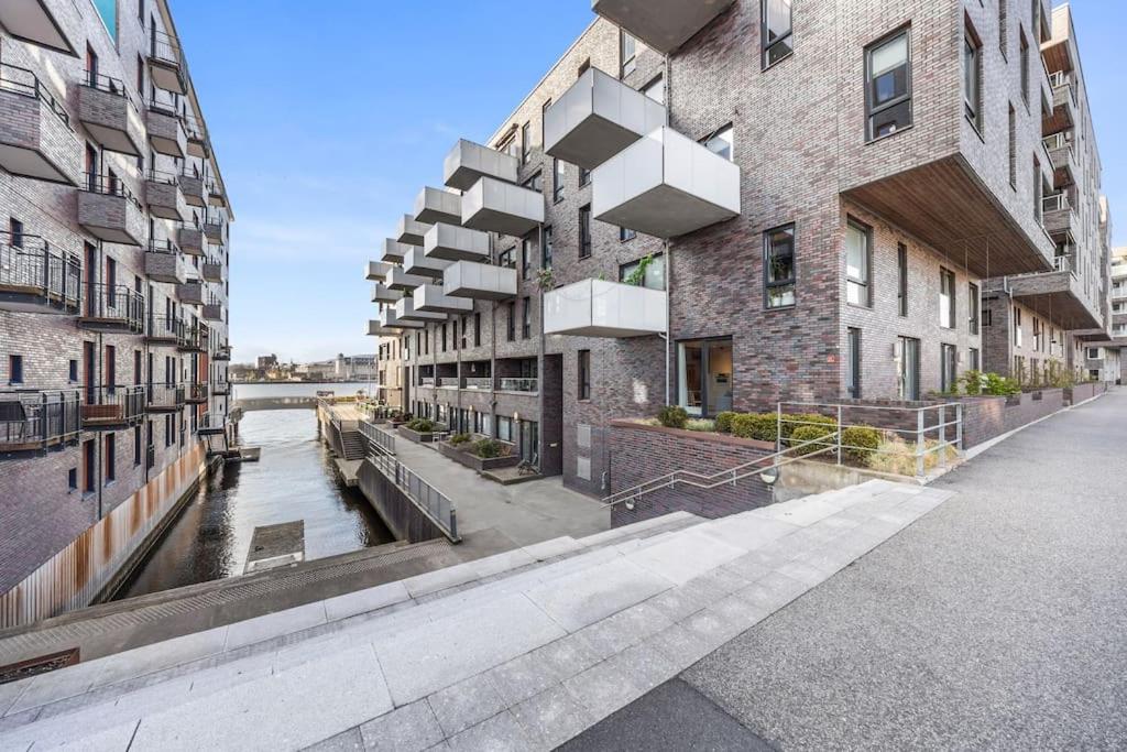 Luxury 2-bedroom Apartment with Seaview in Oslo City Center view 2