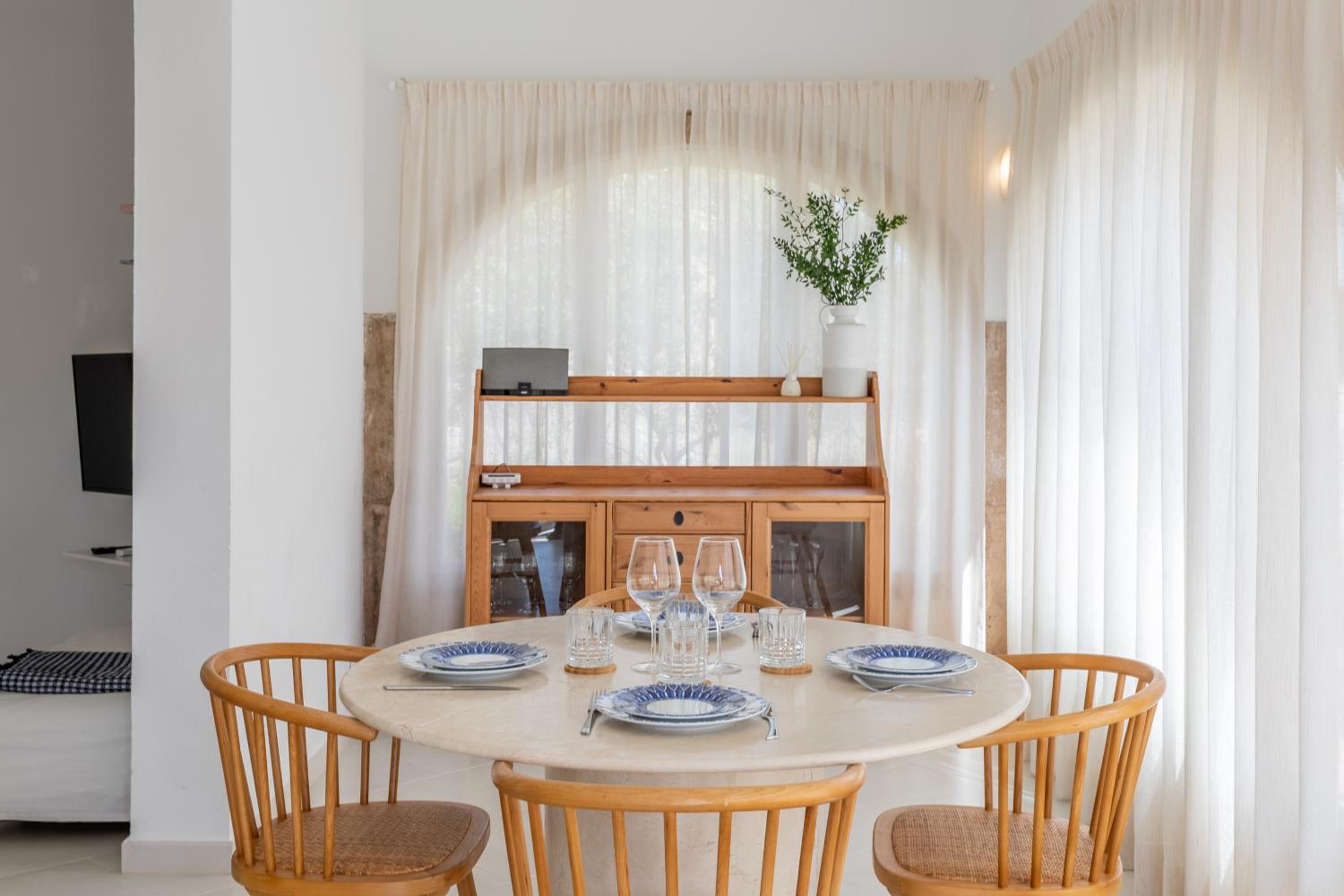 Chalet independiente a 50 metros de Cala Blanca view 3