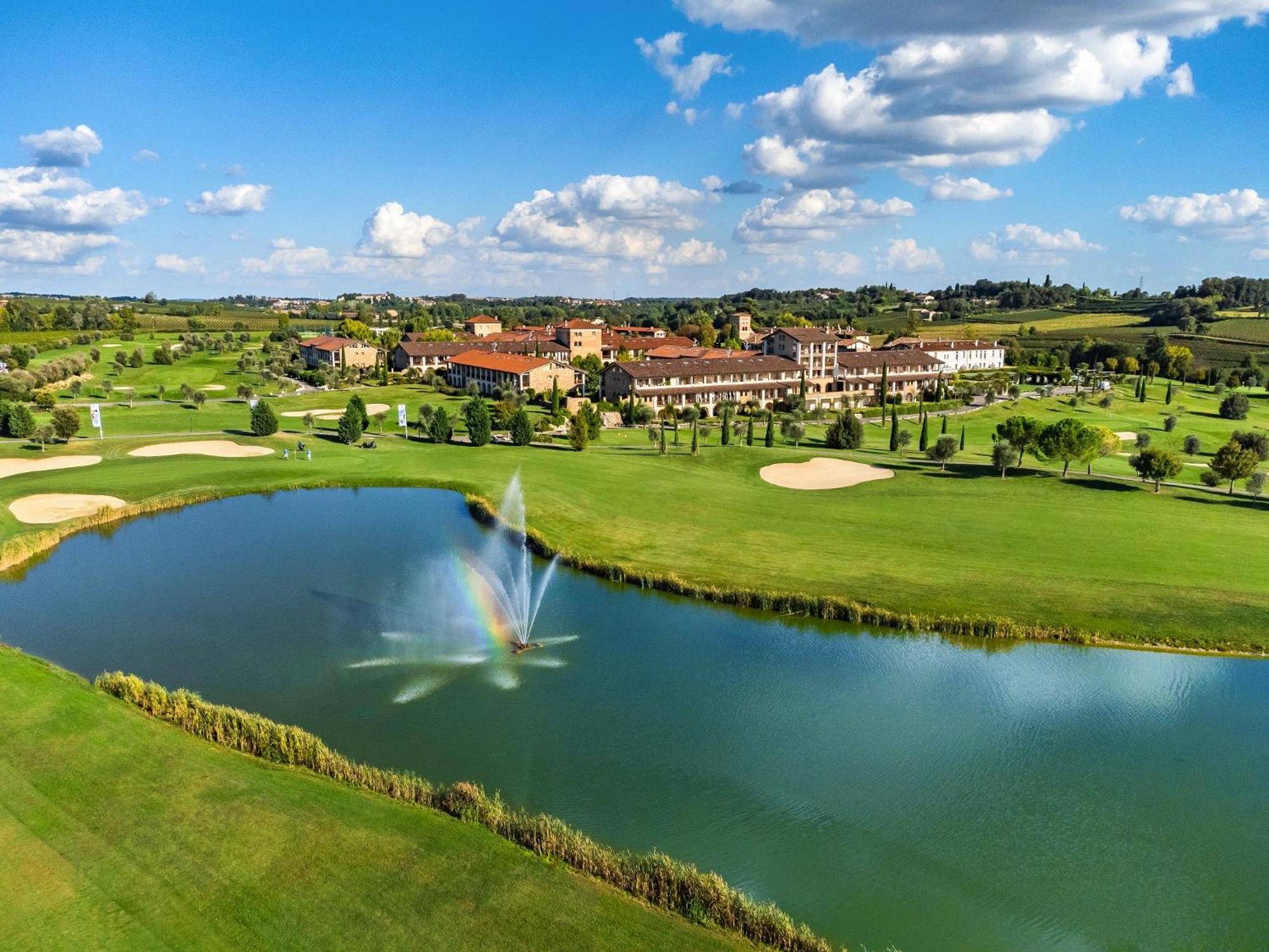 Hotel Green and Relax - Image 1