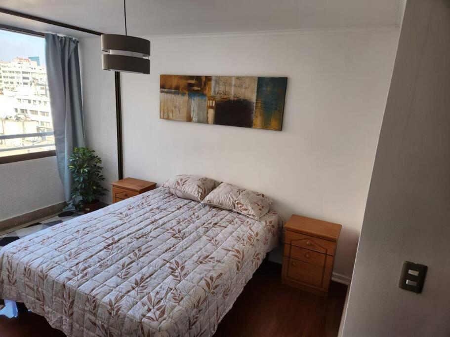 MWC Apartments - Compañía
