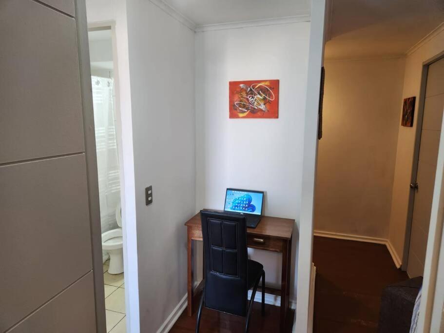 MWC Apartments - Compañía