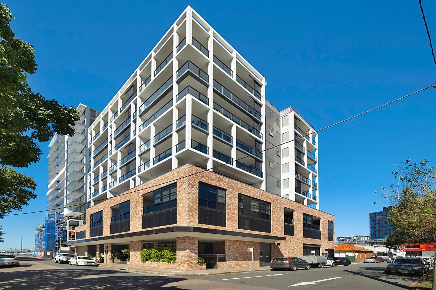 Harbour Towers Apartments, Free Parking & Tram Access - Hello Newcastle Accommodations