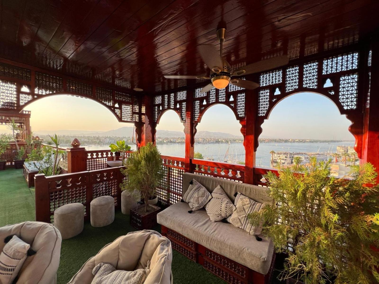 Arabesque Dome Roof Gardens