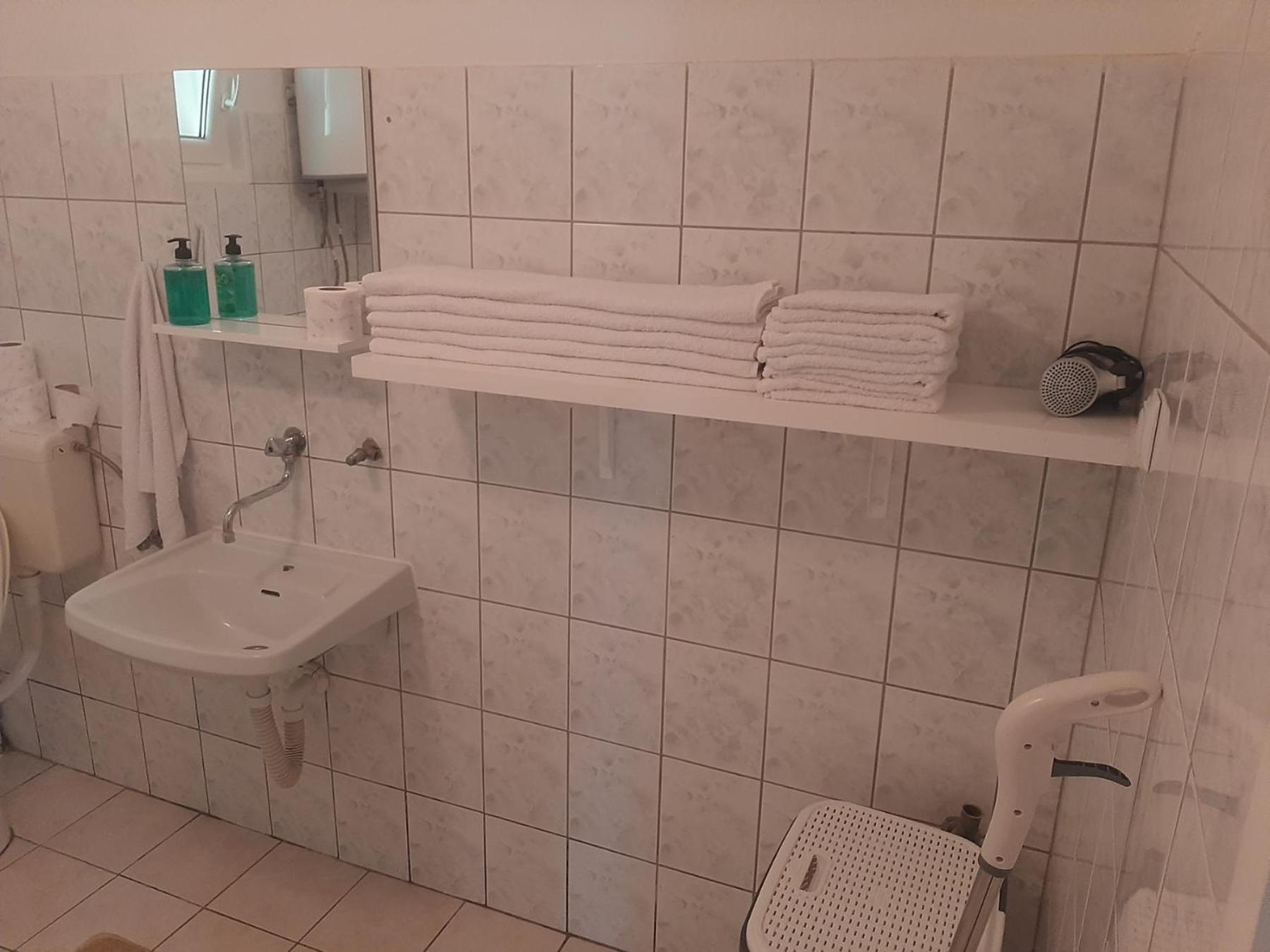 Hasan's apartment - holiday house - vikendica - kuća za odmor - apartman