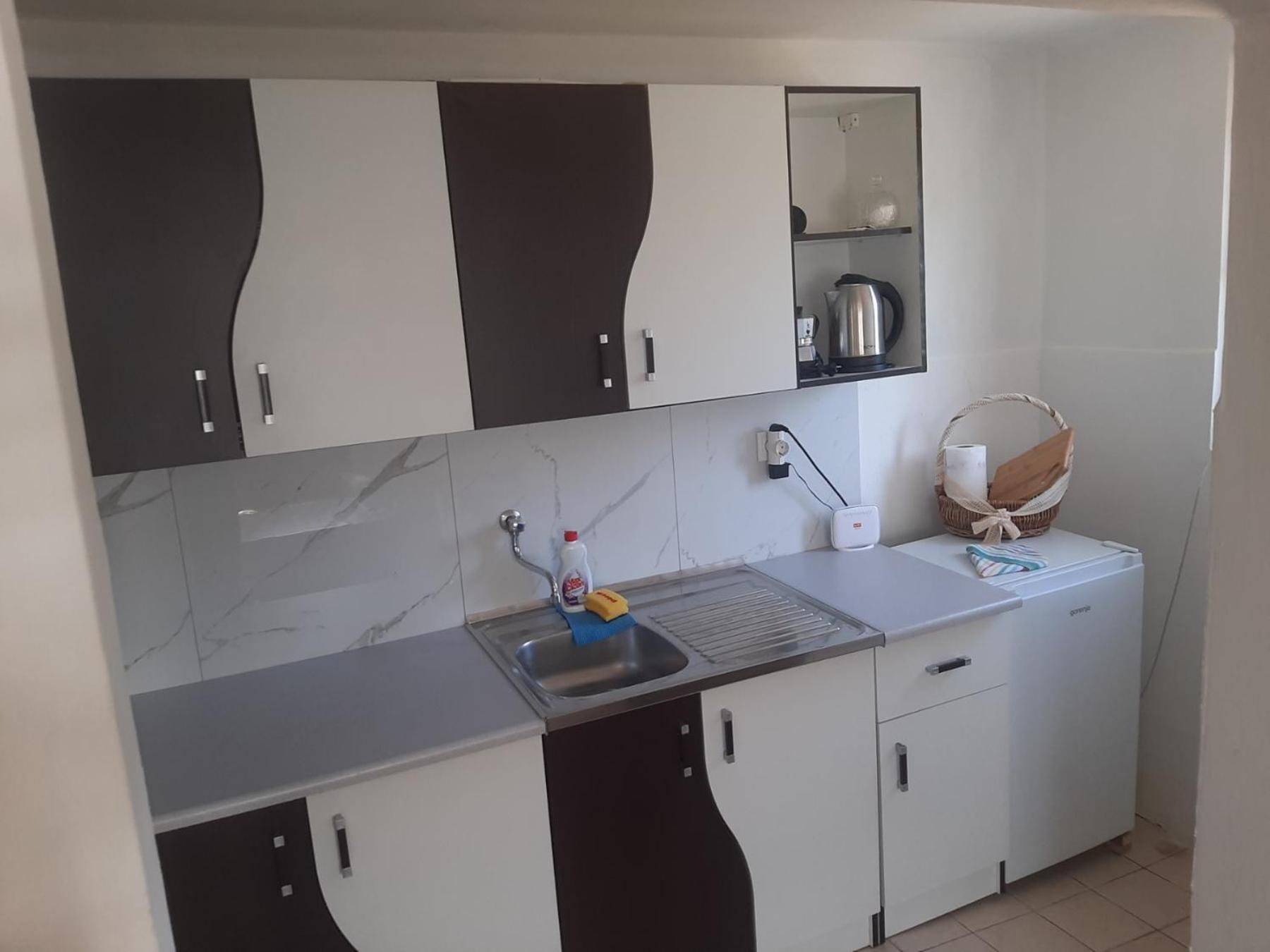 Hasan's apartment - holiday house - vikendica - kuća za odmor - apartman