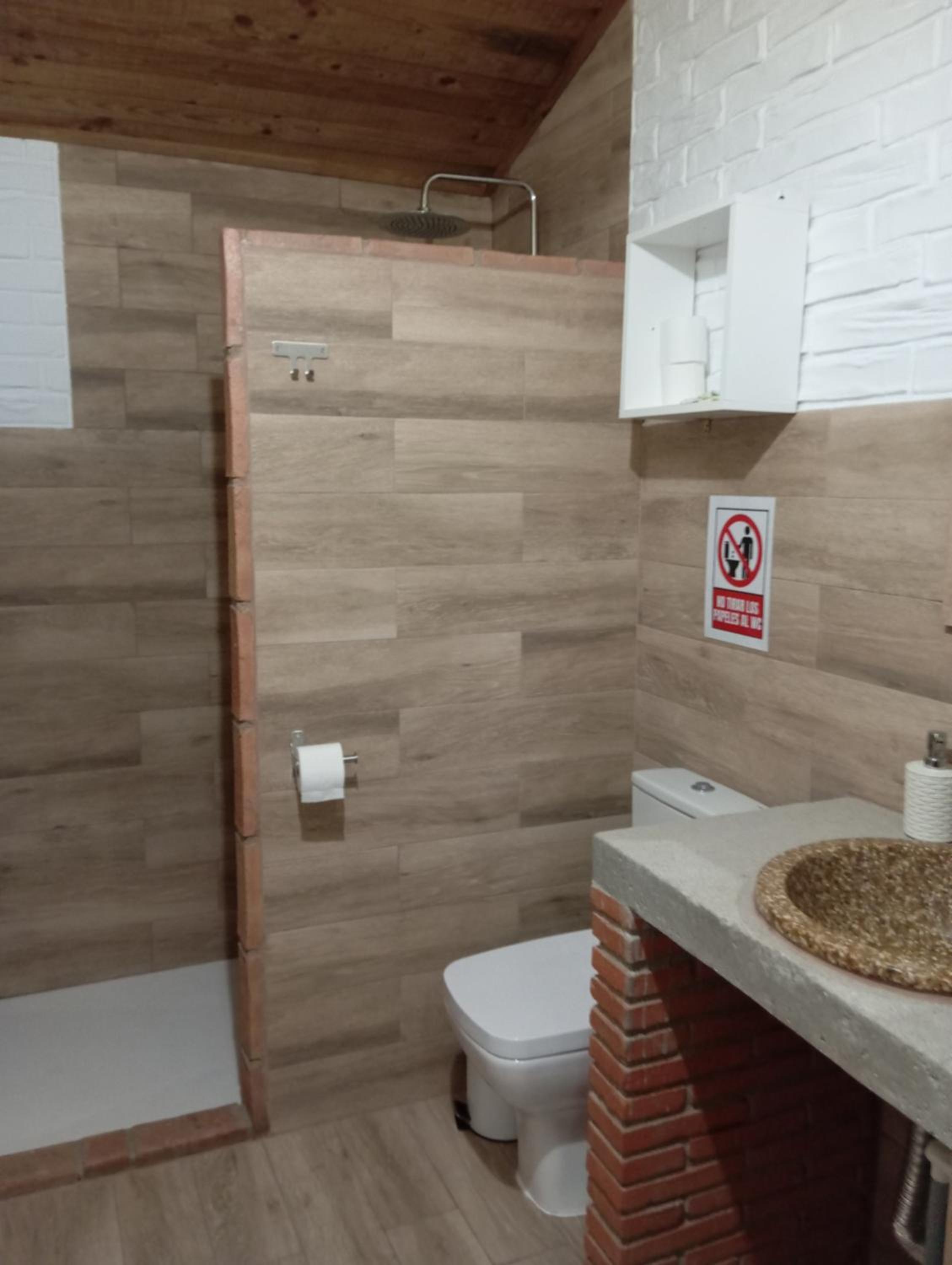 ENTRESIERRAS Apartamentos rurales con chimenea, barbacoa y espacio para eventos