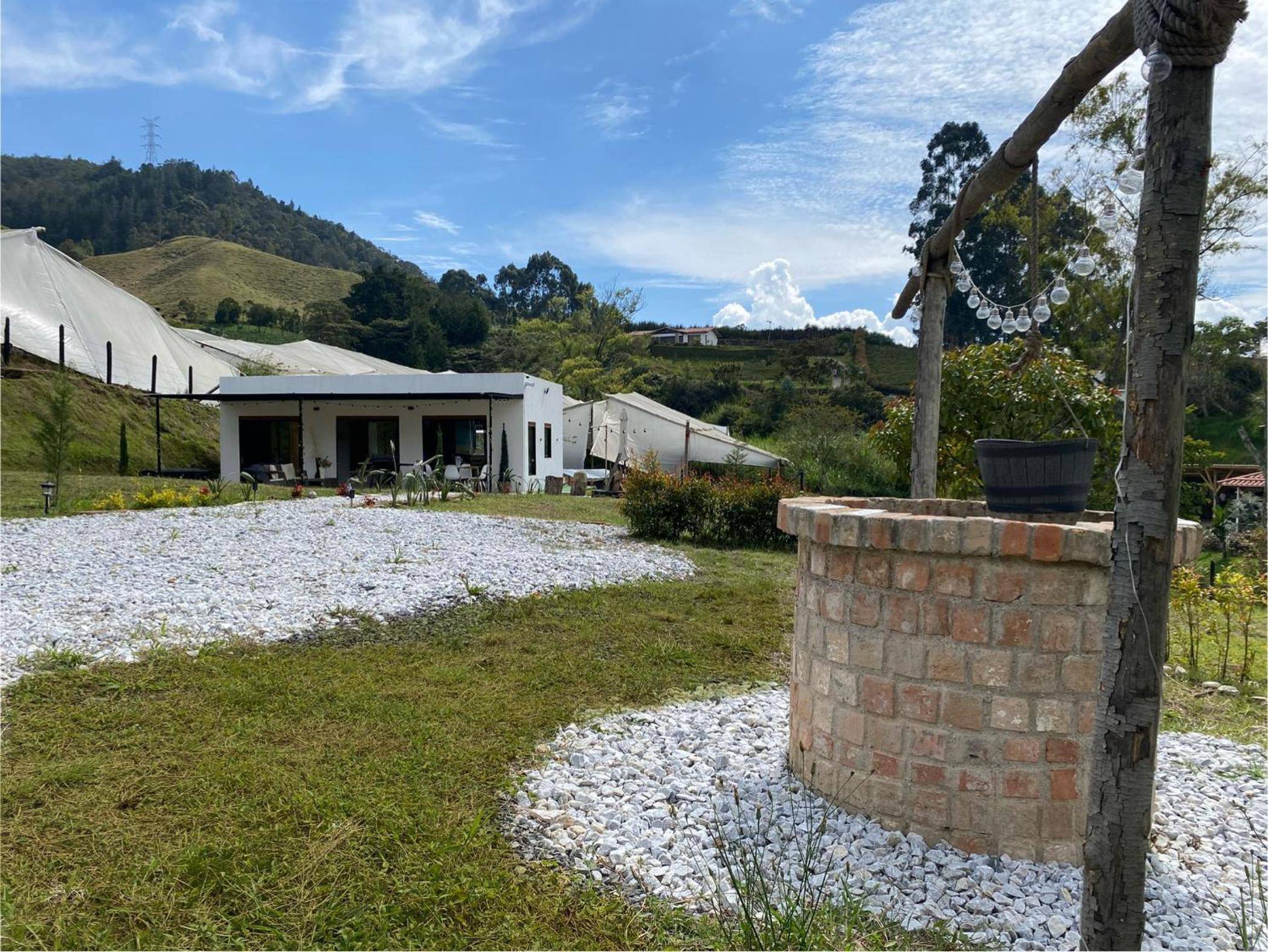 Casa campestre descanso relajación jacuzzi BBQ amplias zonas verdes