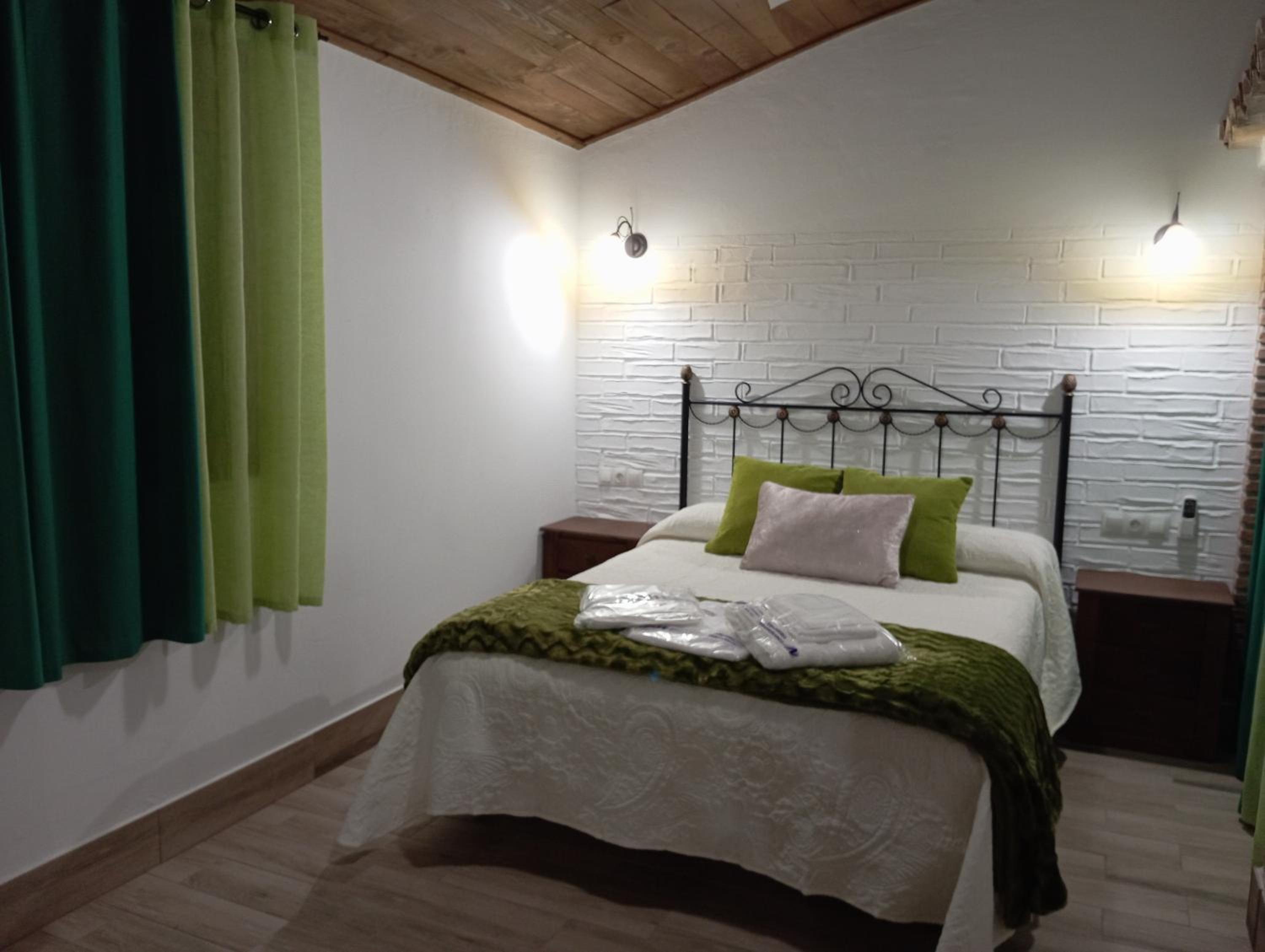 ENTRESIERRAS Apartamentos rurales con chimenea, barbacoa y espacio para eventos