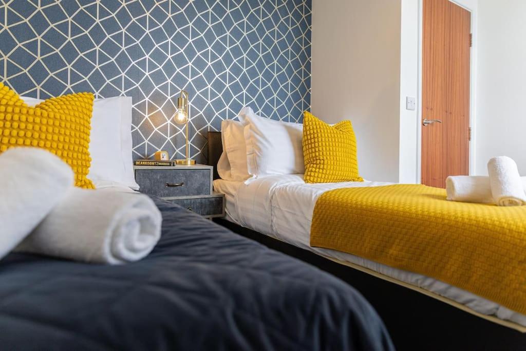 Immaculate Ground Floor Flat - Families