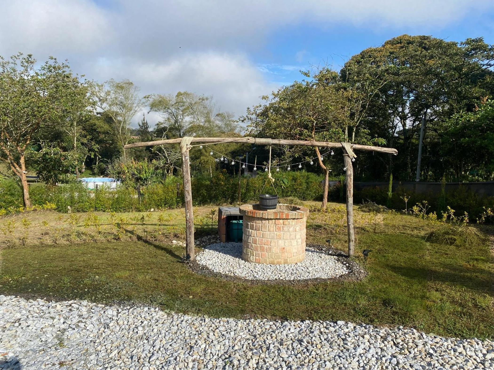 Casa campestre descanso relajación jacuzzi BBQ amplias zonas verdes