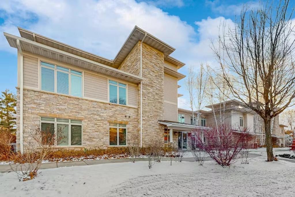 Hotel Delton Grand Resort Condominiums - Image 1