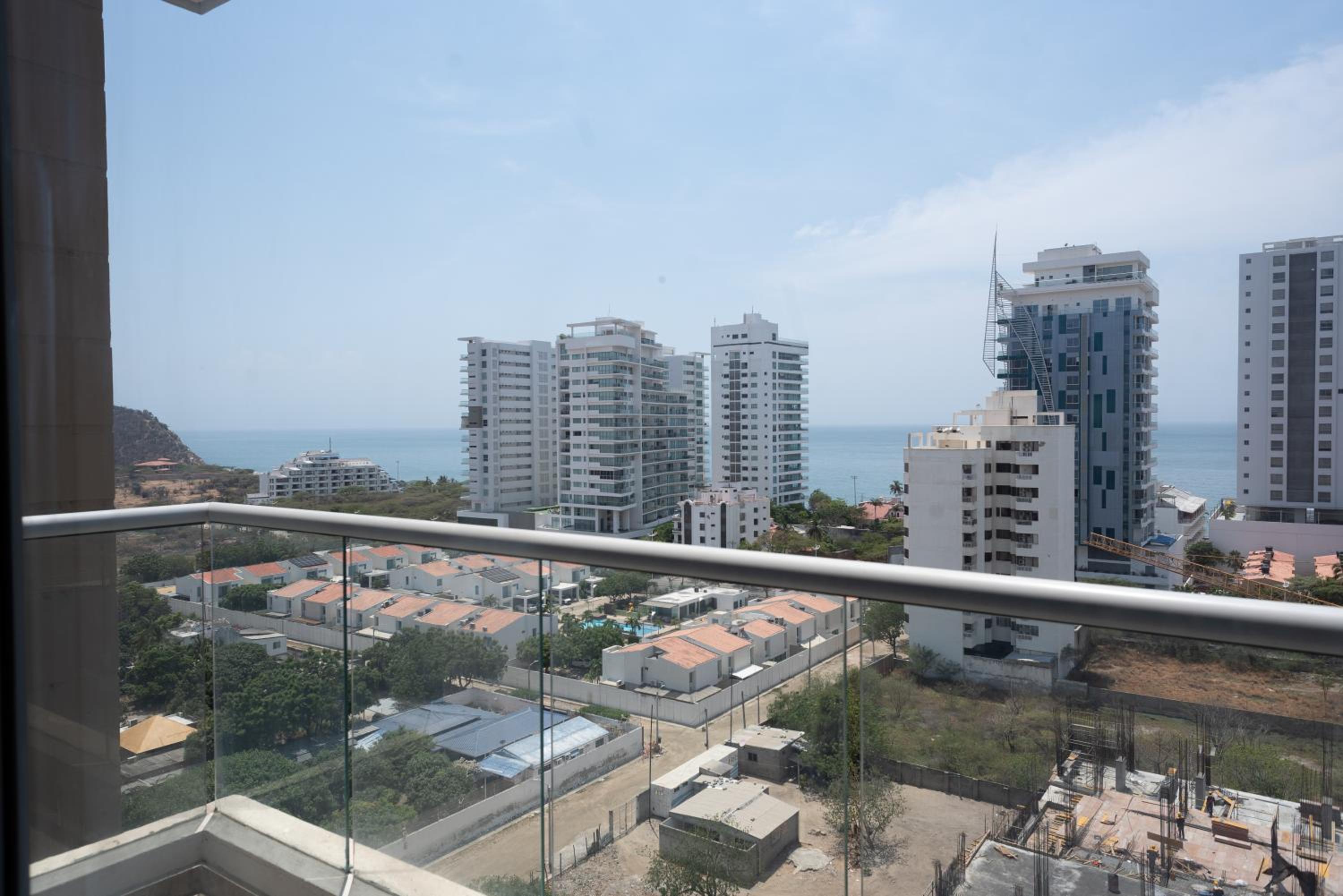 Modernos y Cómodos Apartamentos en Playa Salguero
