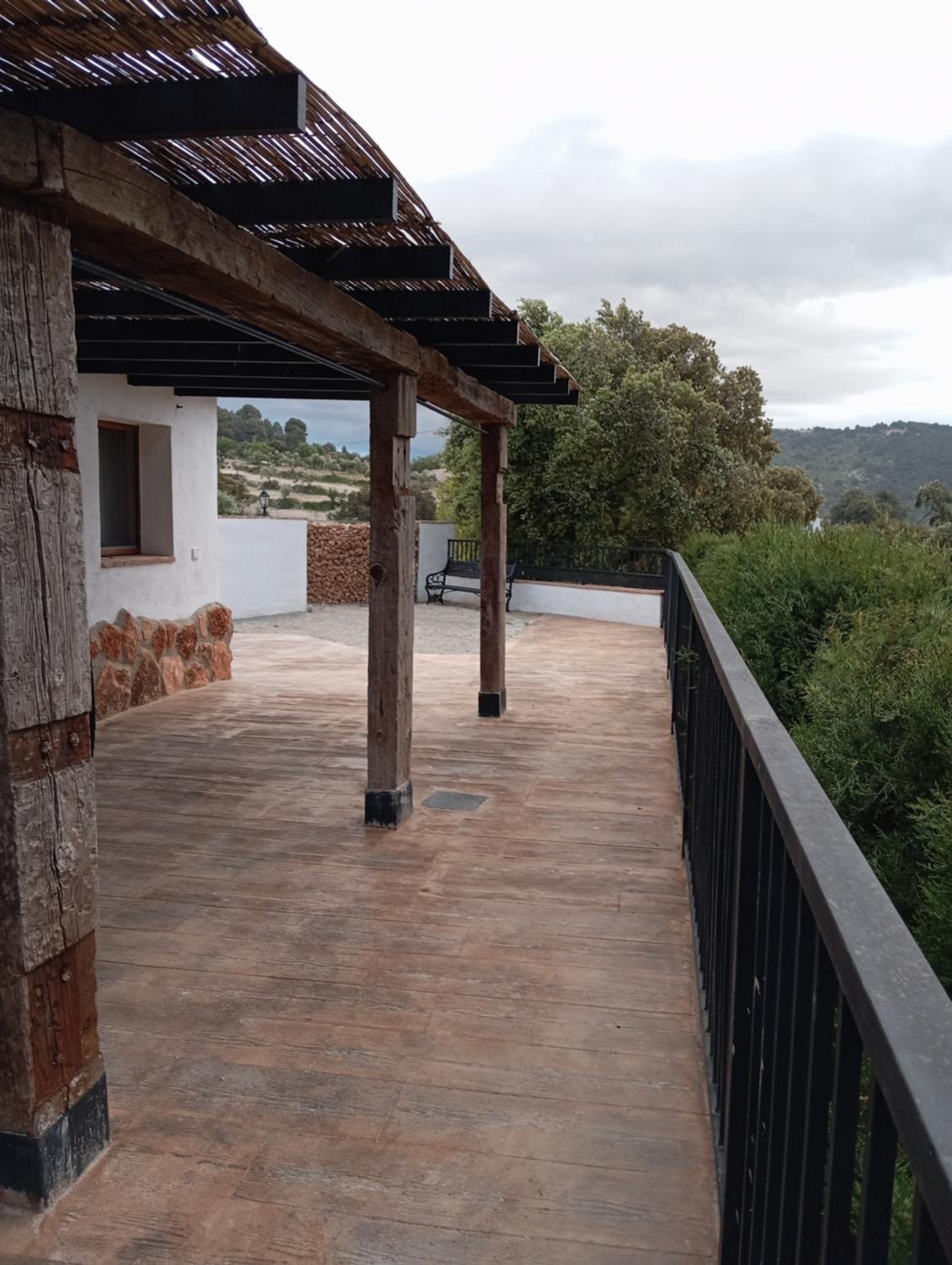 ENTRESIERRAS Apartamentos rurales con chimenea, barbacoa y espacio para eventos