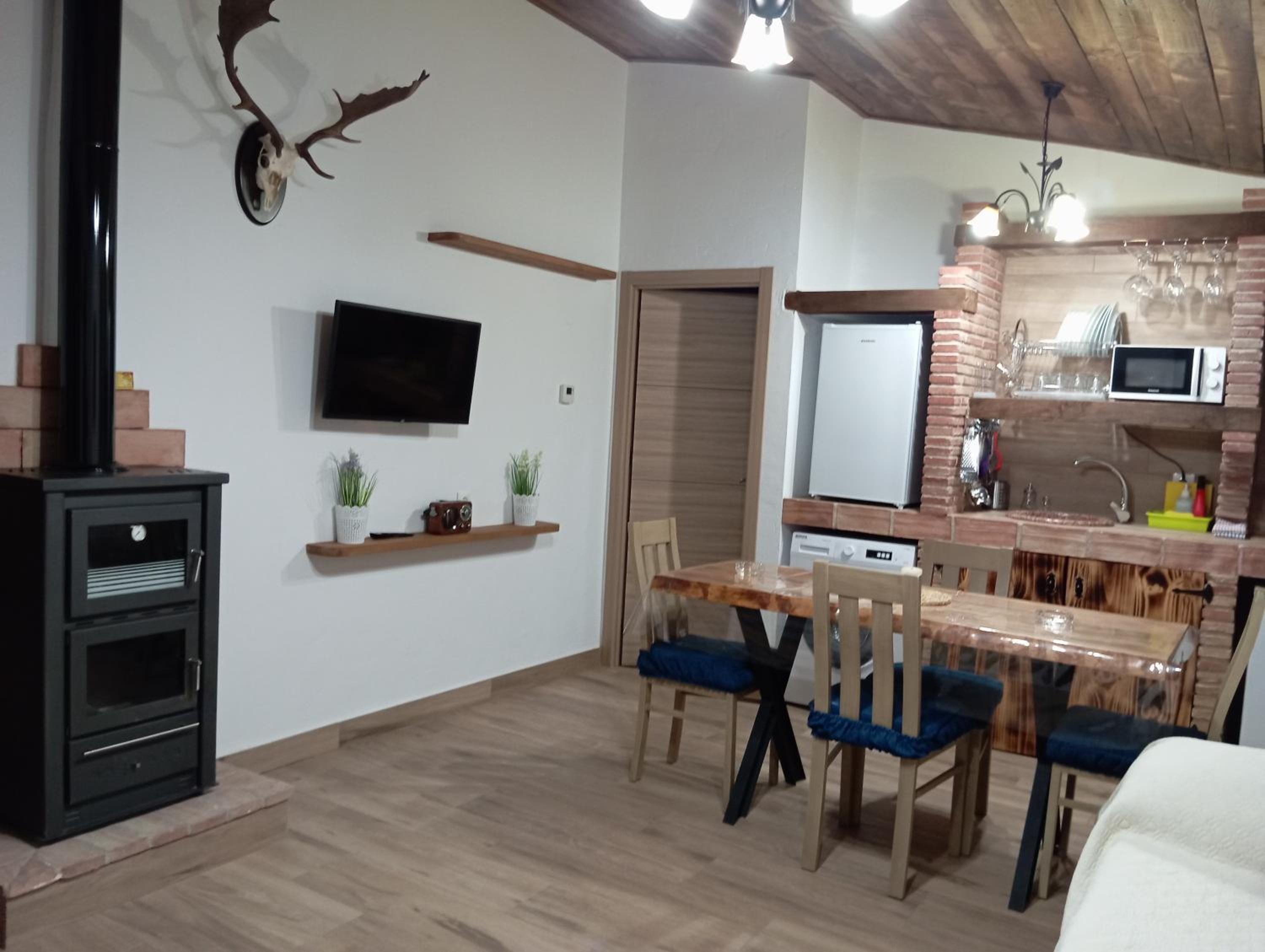 ENTRESIERRAS Apartamentos rurales con chimenea, barbacoa y espacio para eventos