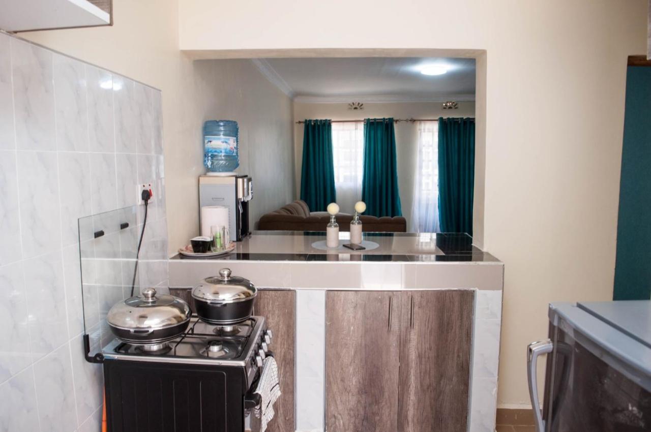 Fully Furnished 2BR Eclectic Homestay near UOE view 4