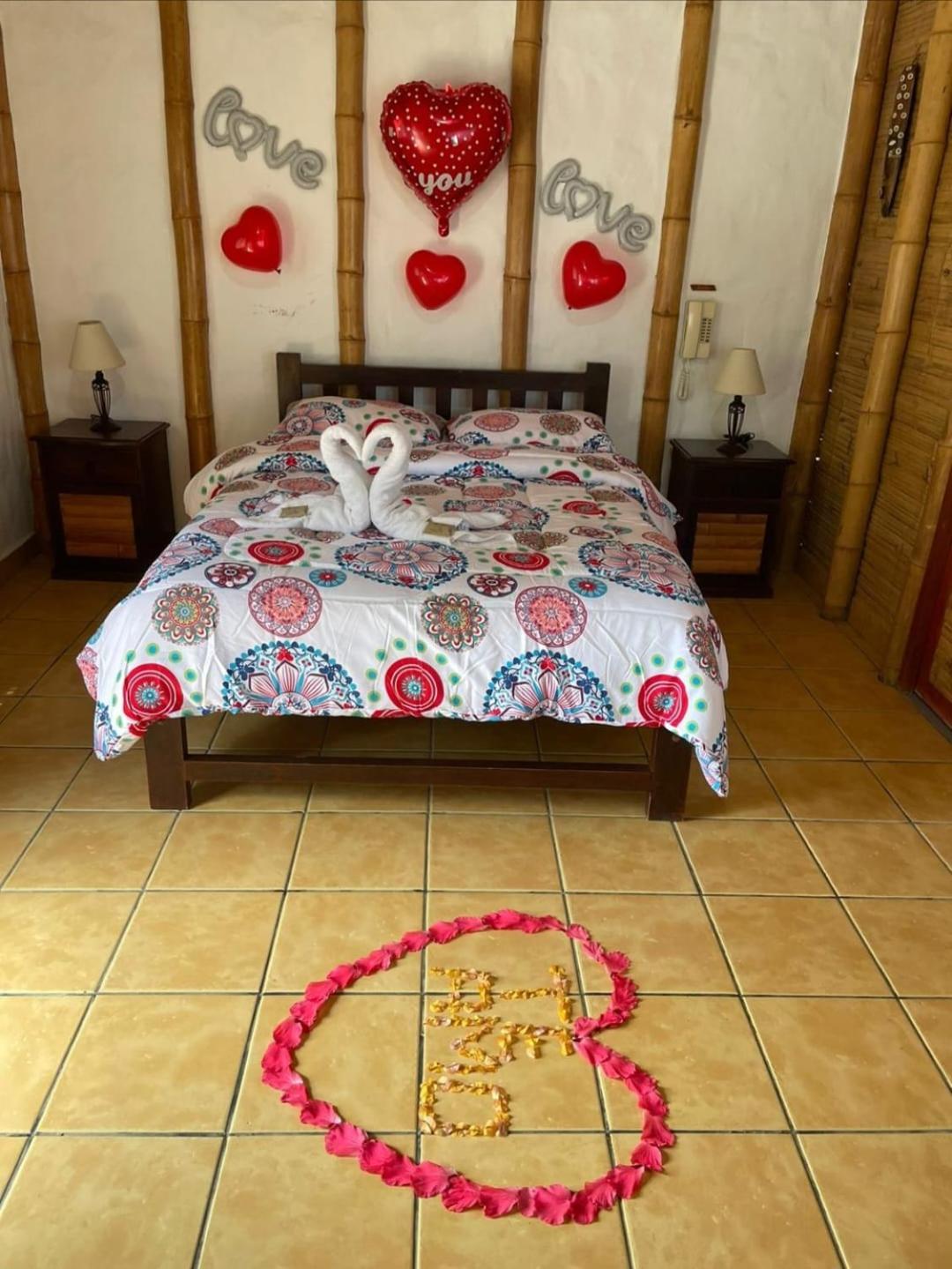 Bora Bora Bungalows