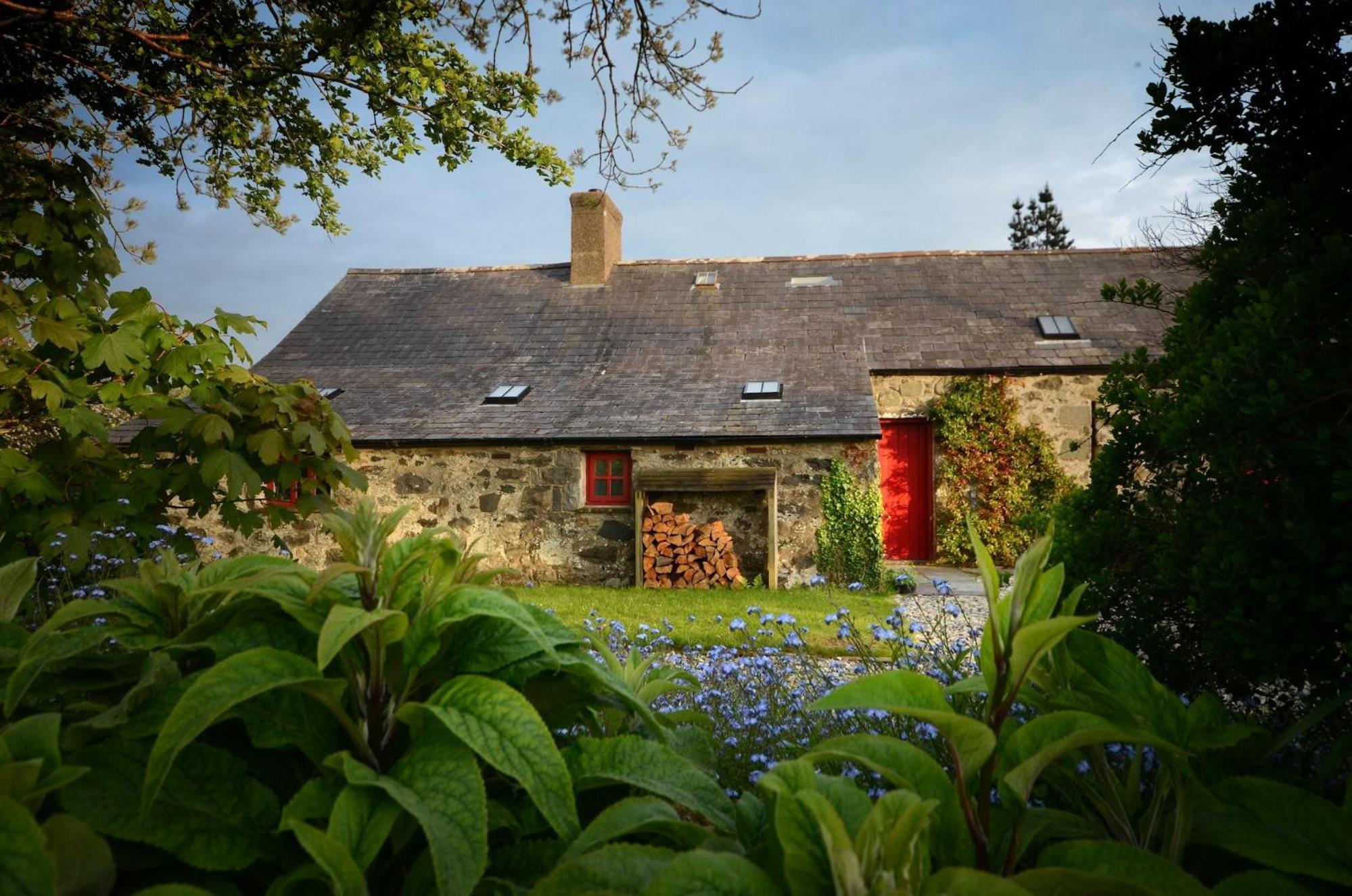 The Longhouse
