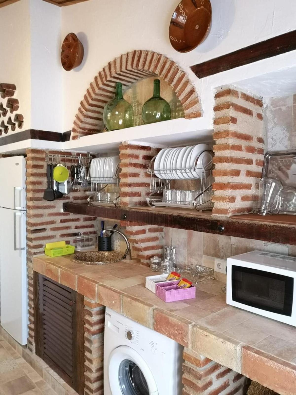 ENTRESIERRAS Apartamentos rurales con chimenea, barbacoa y espacio para eventos