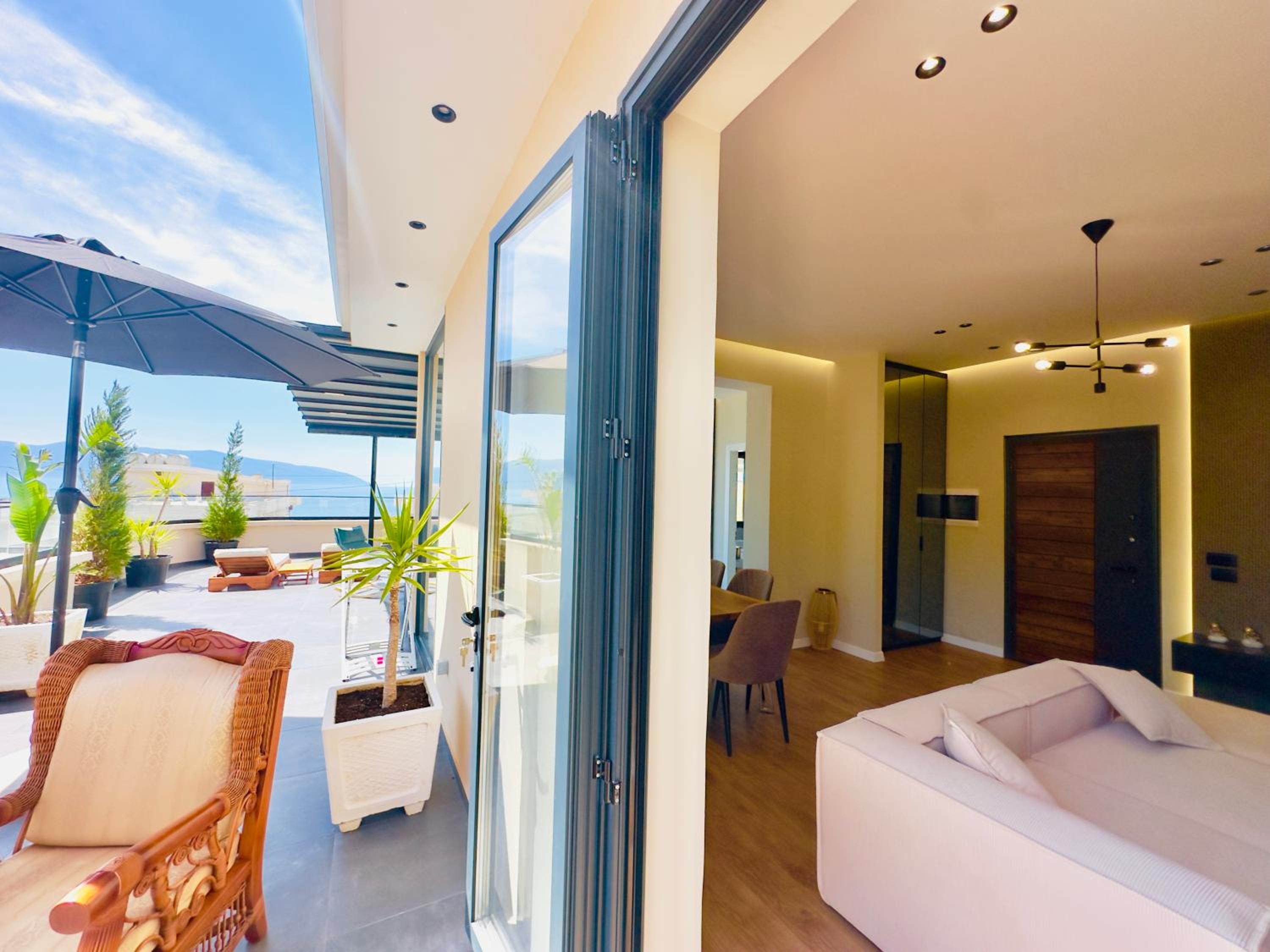 SEA VIEW LUXURY PENTHOUSE