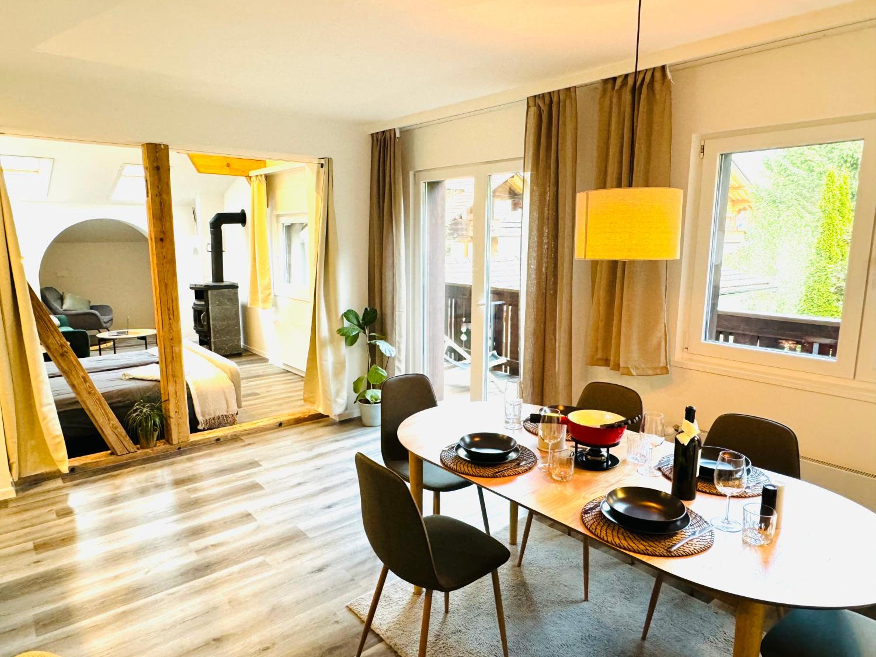 Bellevue & Classy Mountain View apartment