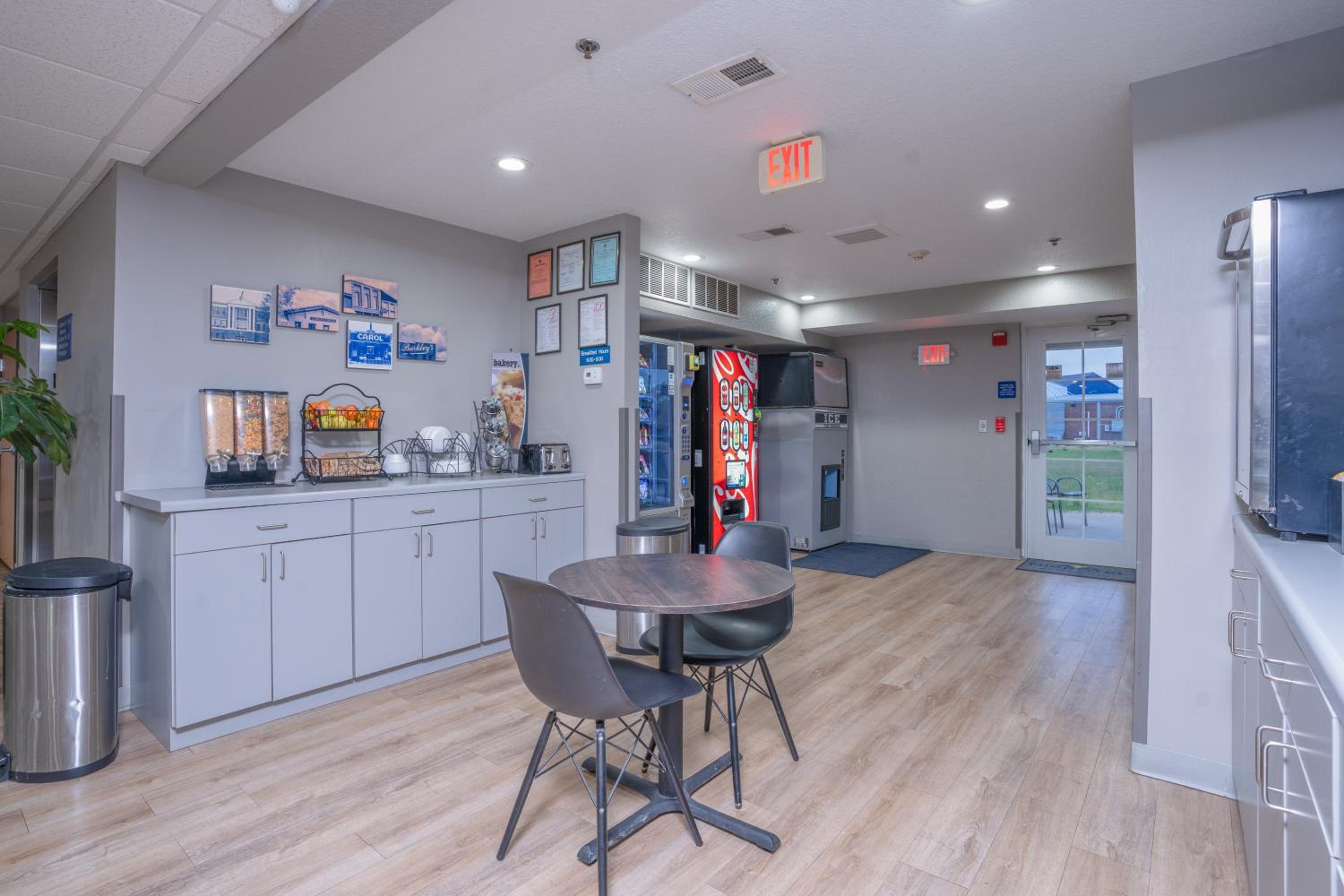 Microtel Inn Suites by Wyndham Albertville - Property Image 27