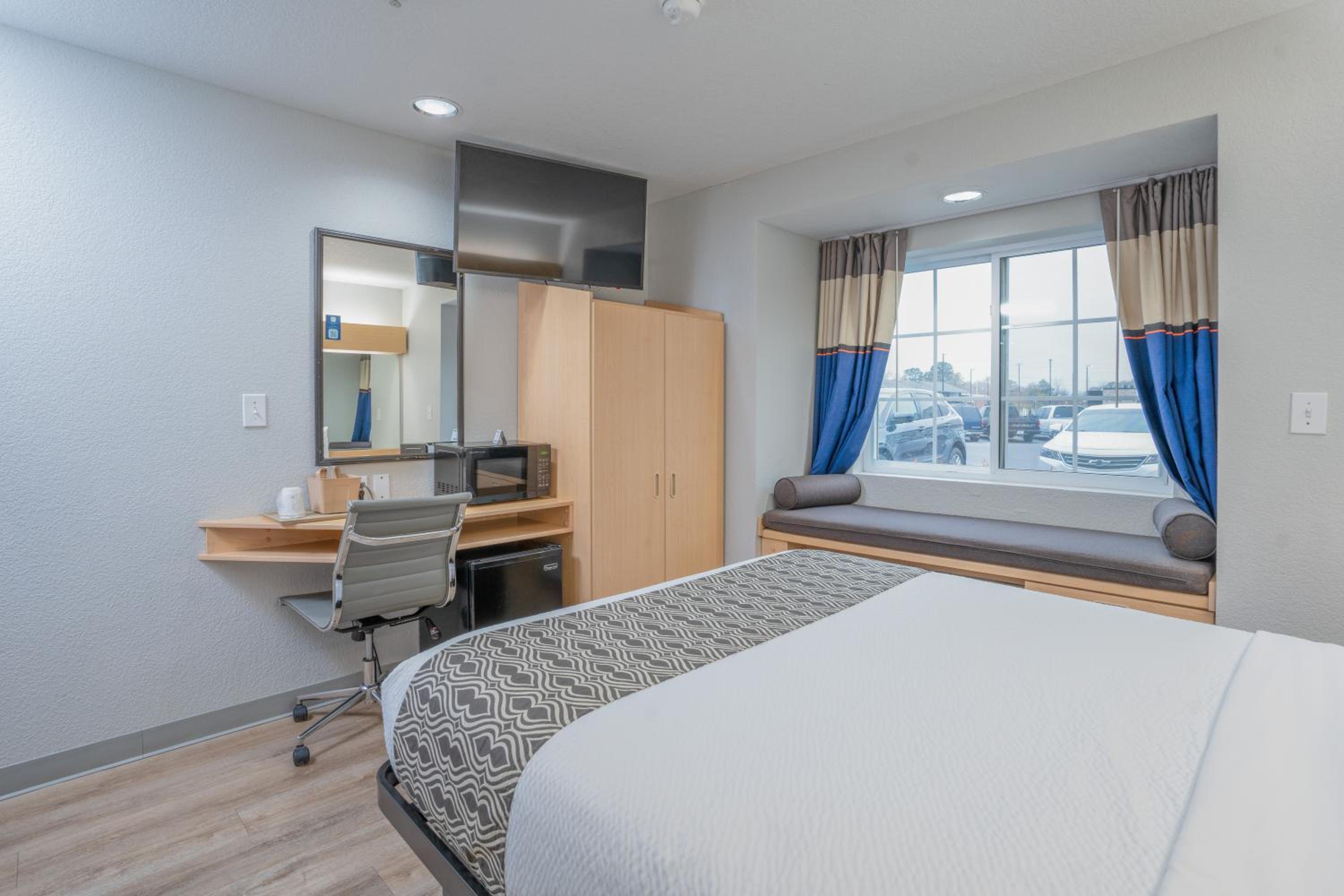Microtel Inn Suites by Wyndham Albertville - Property Image 18