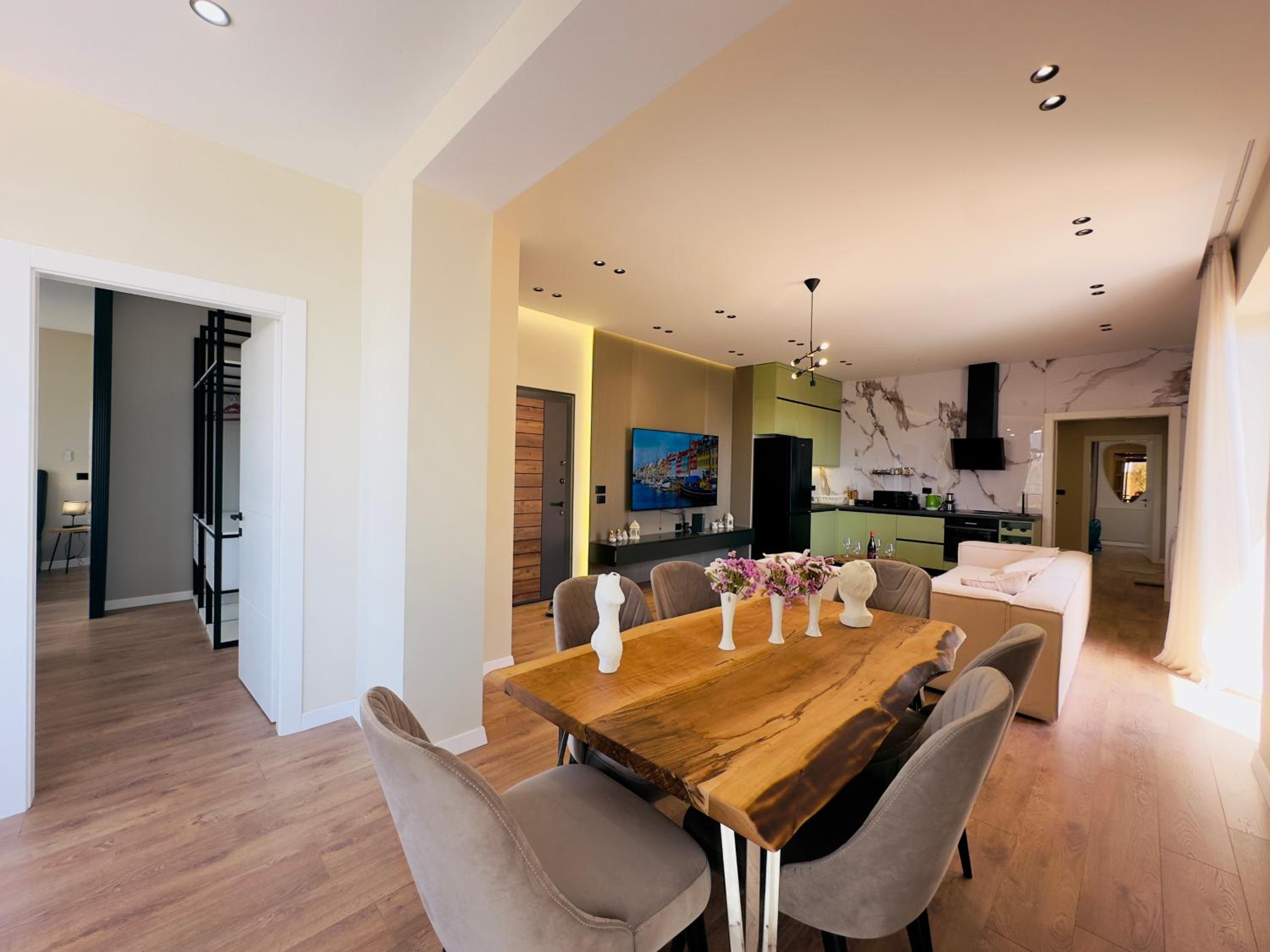 SEA VIEW LUXURY PENTHOUSE