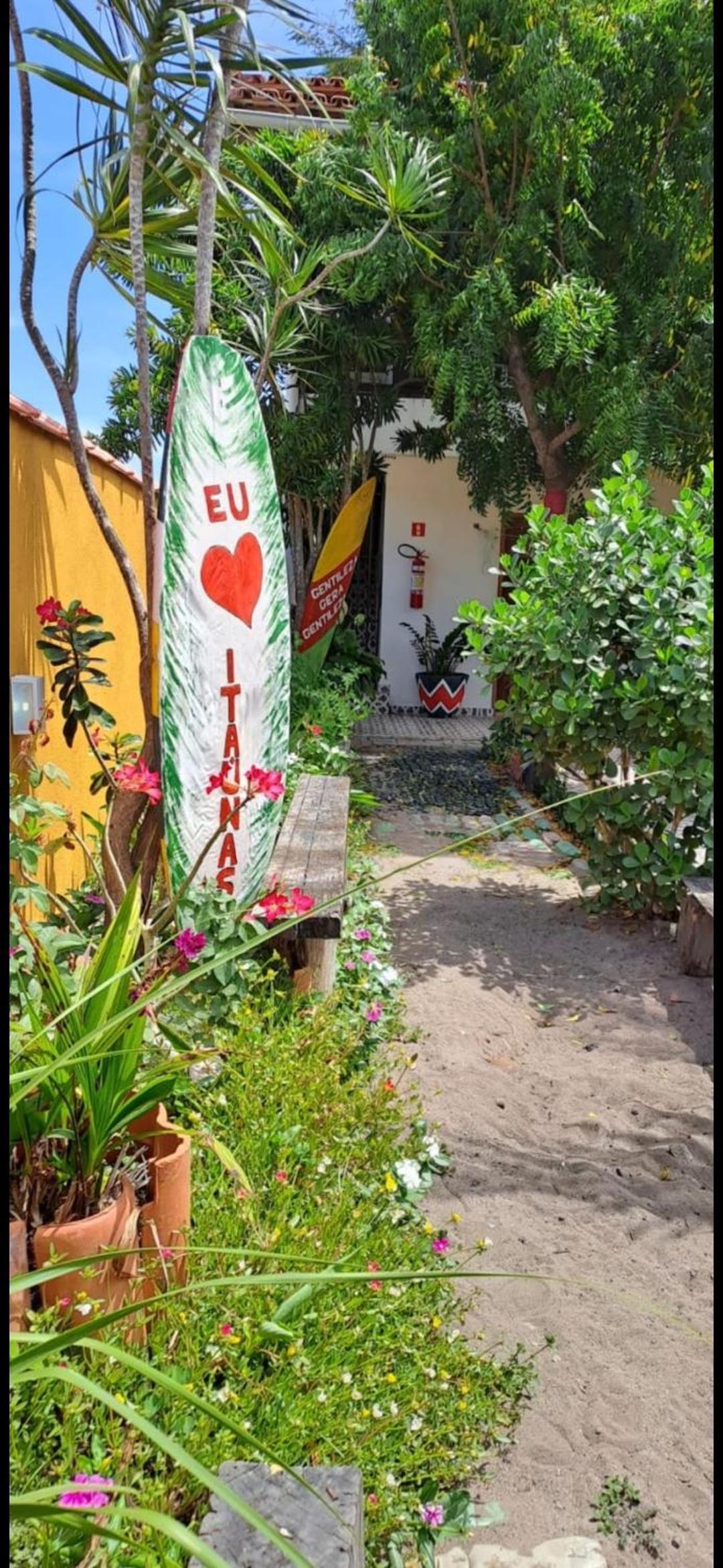 ITAÚNAS Pousada NOSSA PALHOÇA 1
