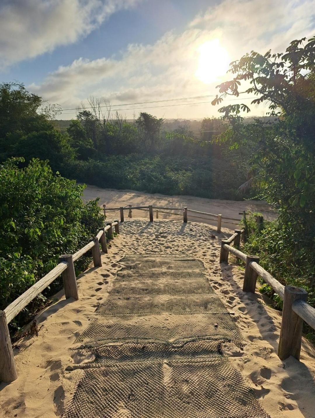ITAÚNAS Pousada NOSSA PALHOÇA 1