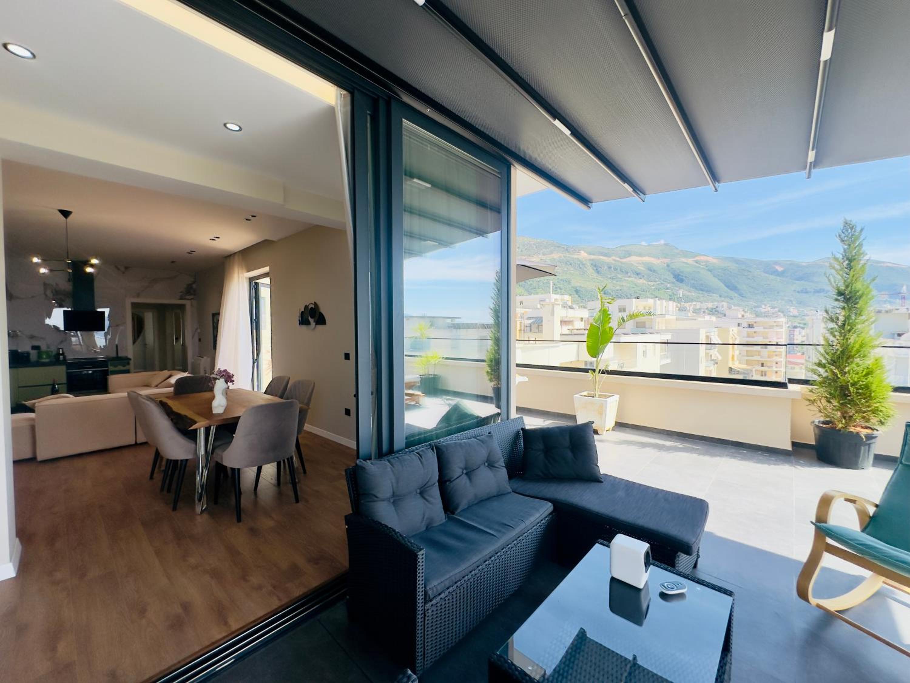 SEA VIEW LUXURY PENTHOUSE