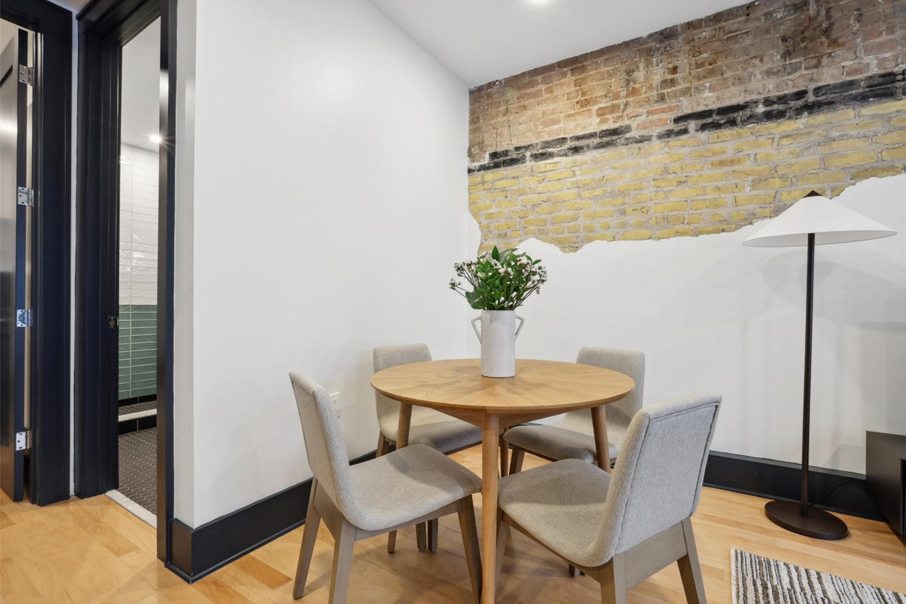 Roami at 714 Canal