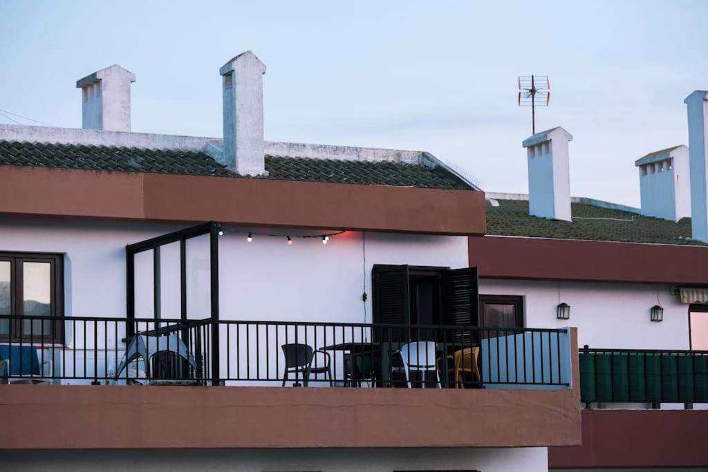 Contemporary Oceanside Rooftop