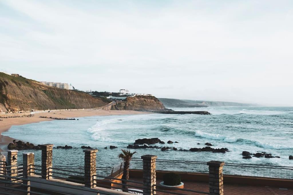 Contemporary Oceanside Rooftop