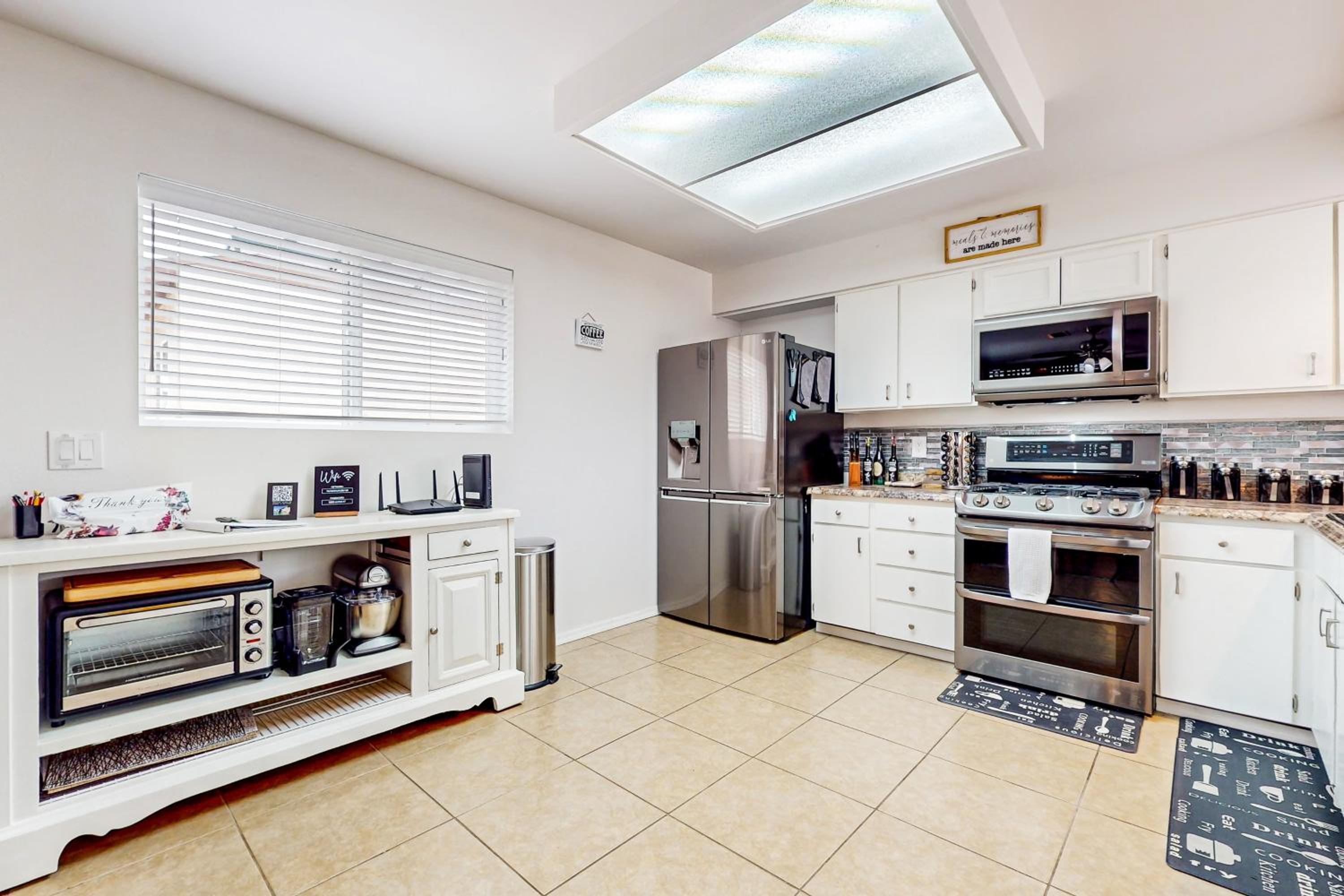 3BR with Ping-Pong Near Lake and Golf