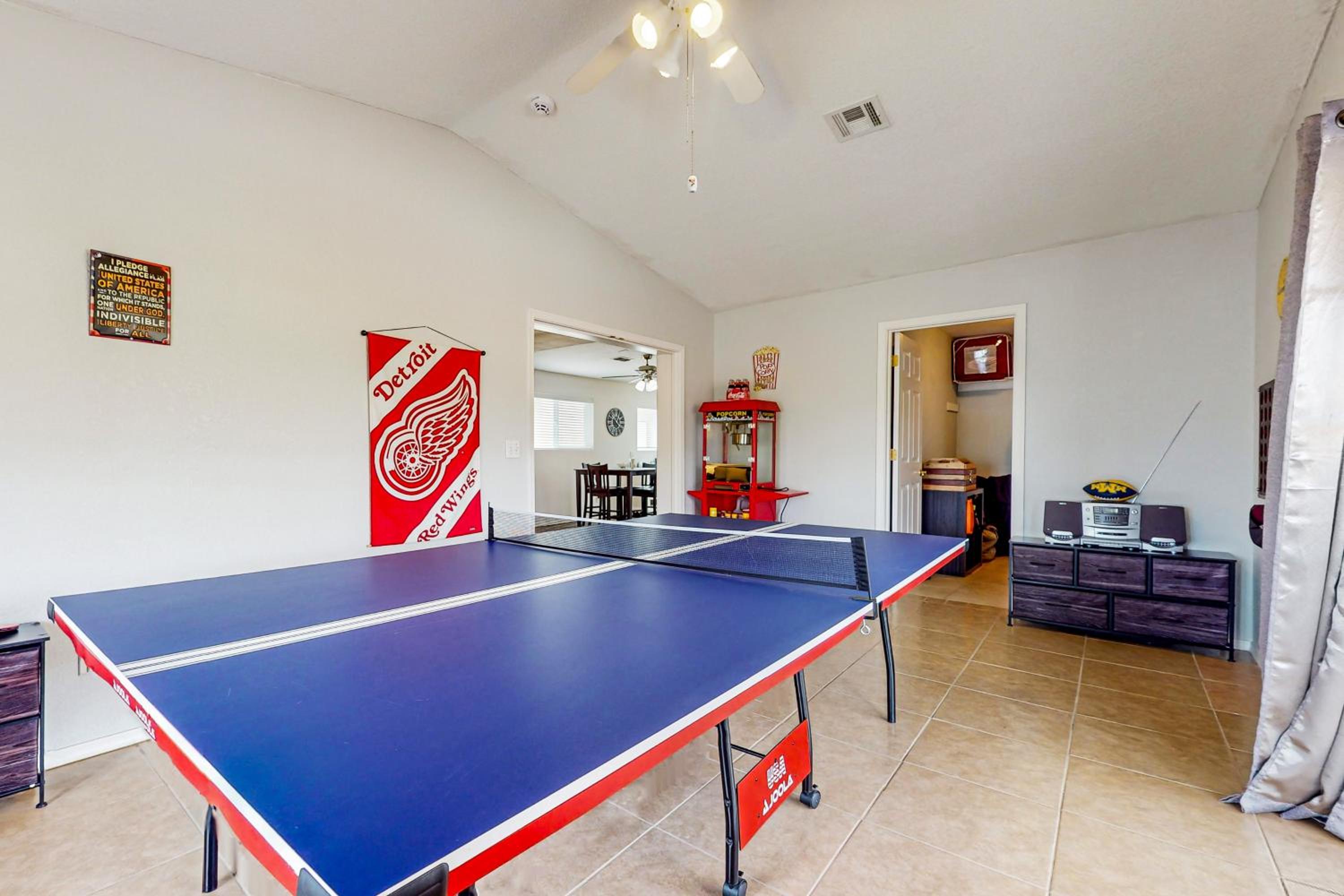 3BR with Ping-Pong Near Lake and Golf