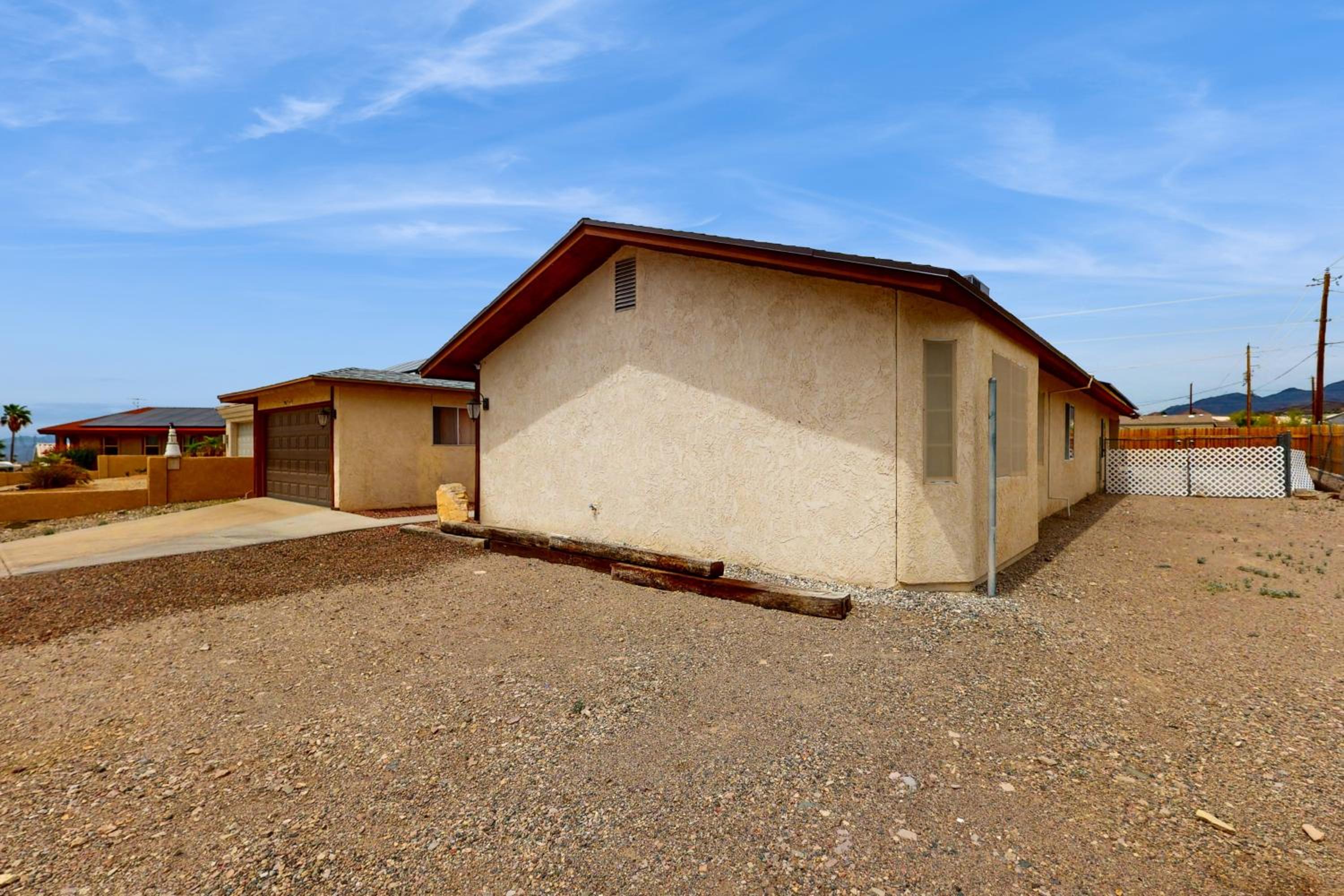 3BR with Ping-Pong Near Lake and Golf