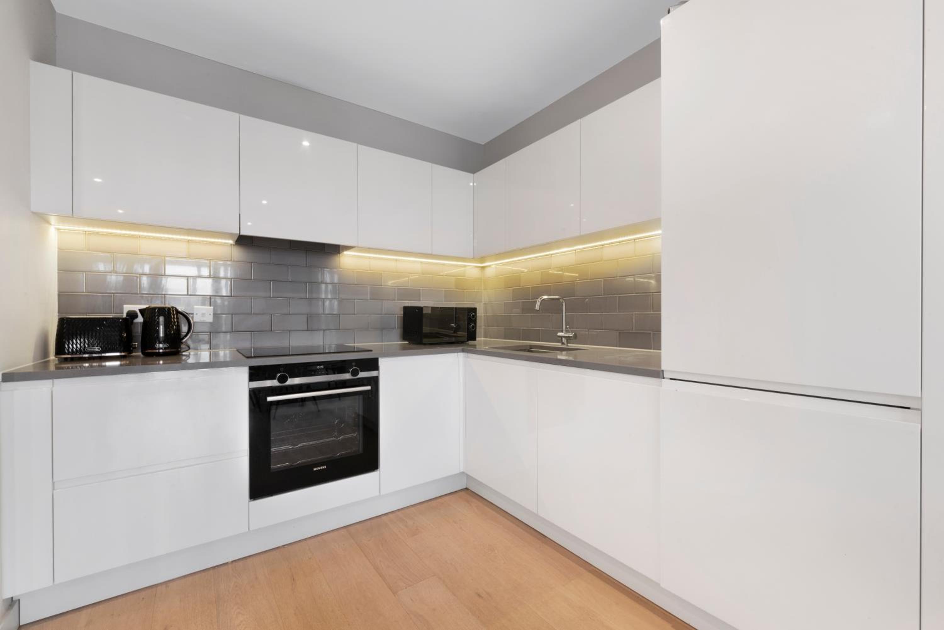 Excel 2 bedroom Apartment near City Aiport and O2 Arena