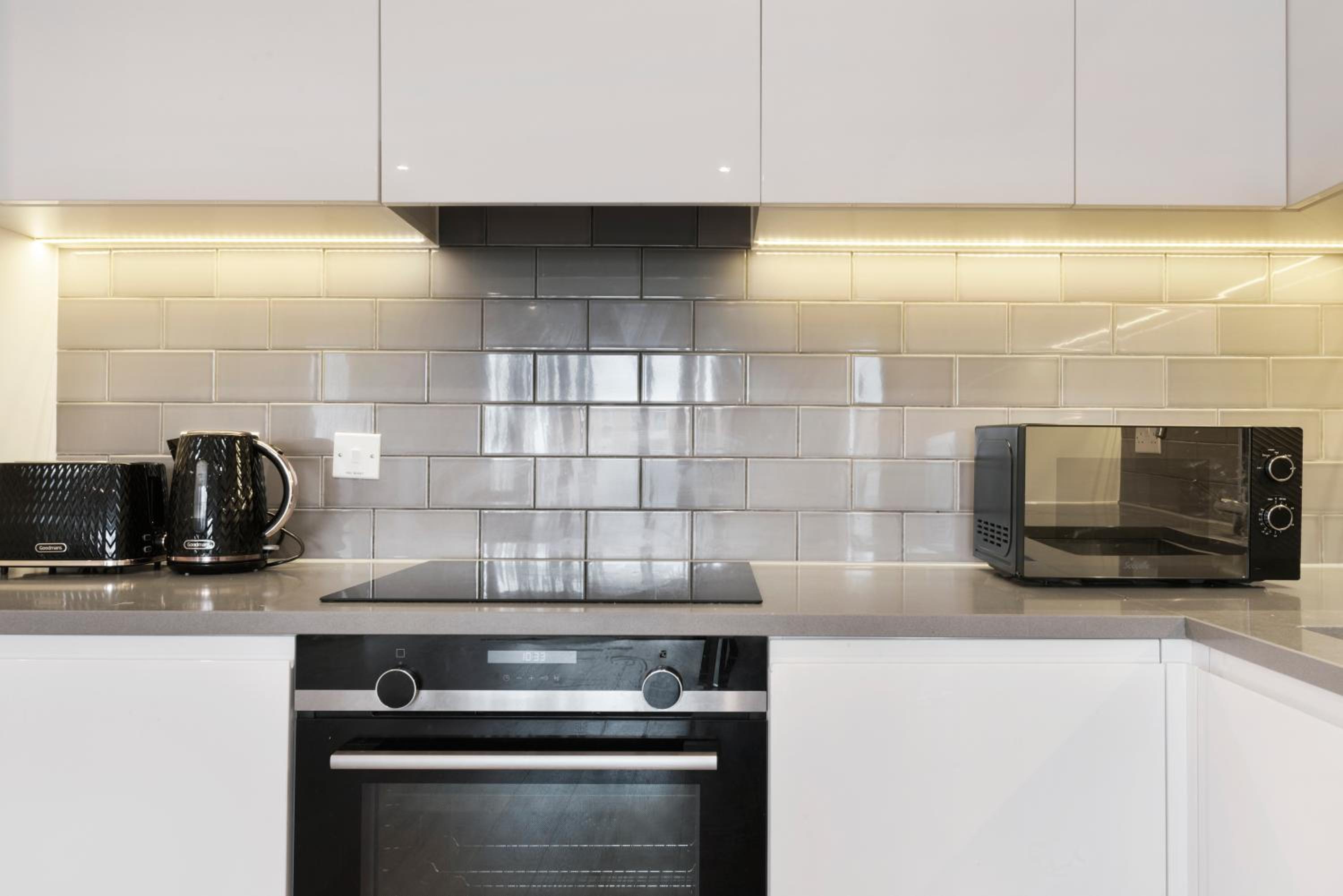 Excel 2 bedroom Apartment near City Aiport and O2 Arena