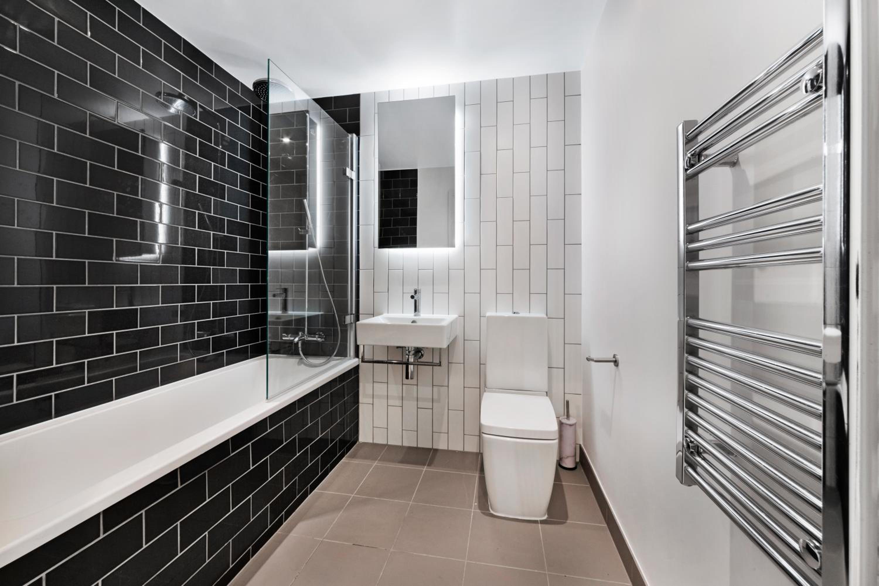 Excel 2 bedroom Apartment near City Aiport and O2 Arena
