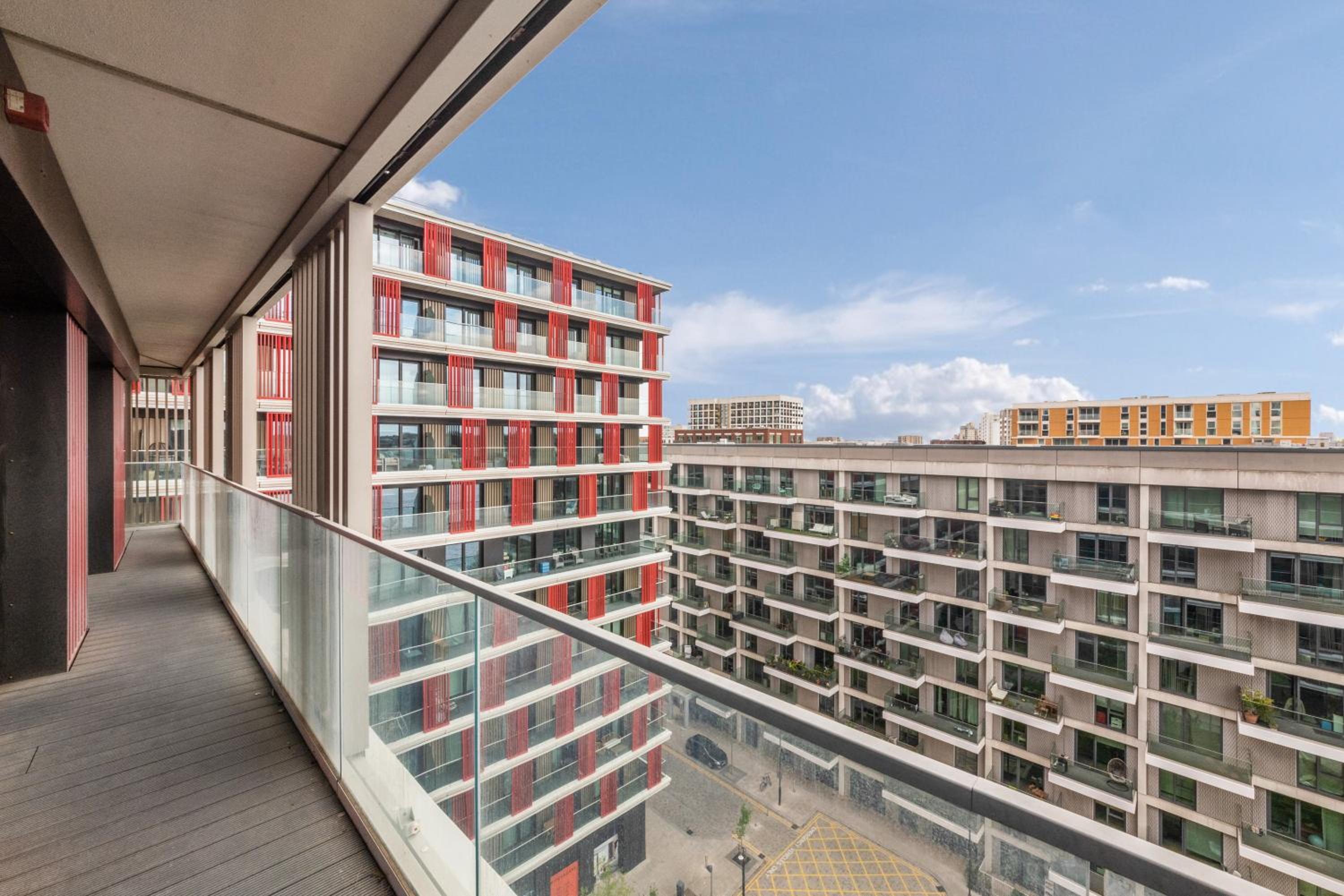 Excel 2 bedroom Apartment near City Aiport and O2 Arena