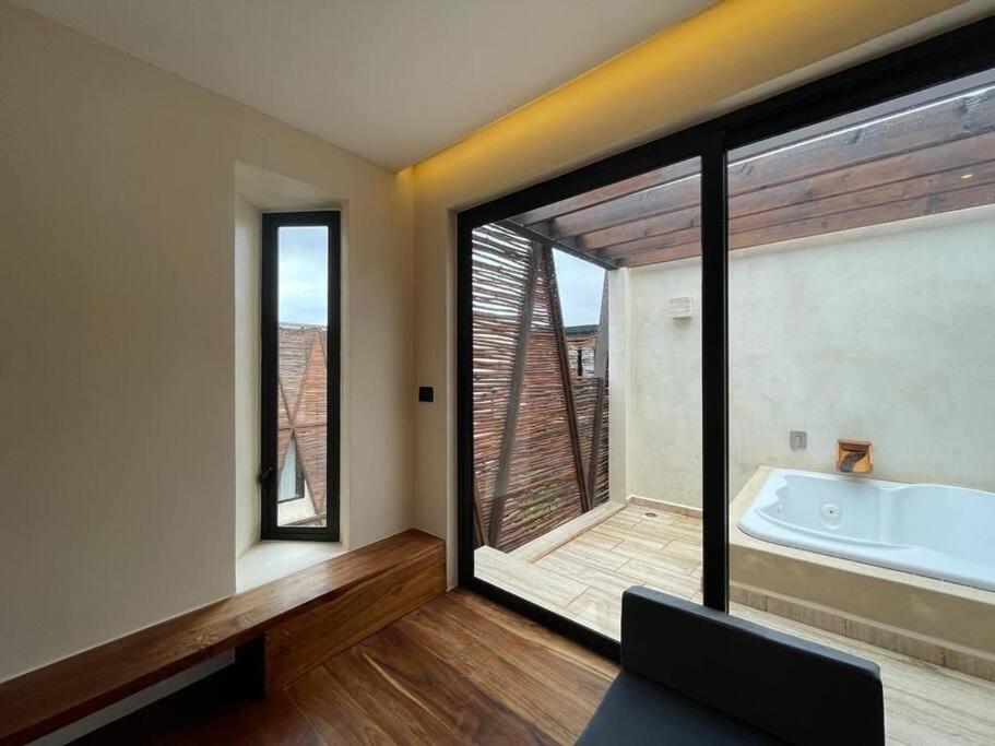 Básico y bonito departamento con jacuzzi privado