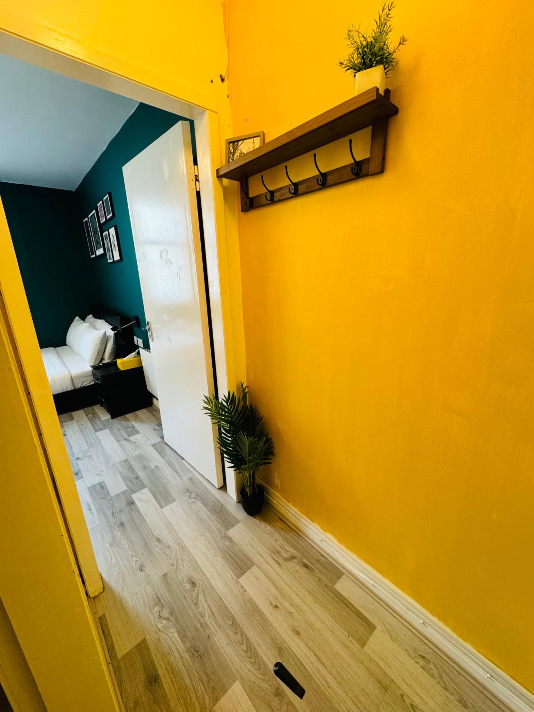 Unique Studio Flat in City 1110