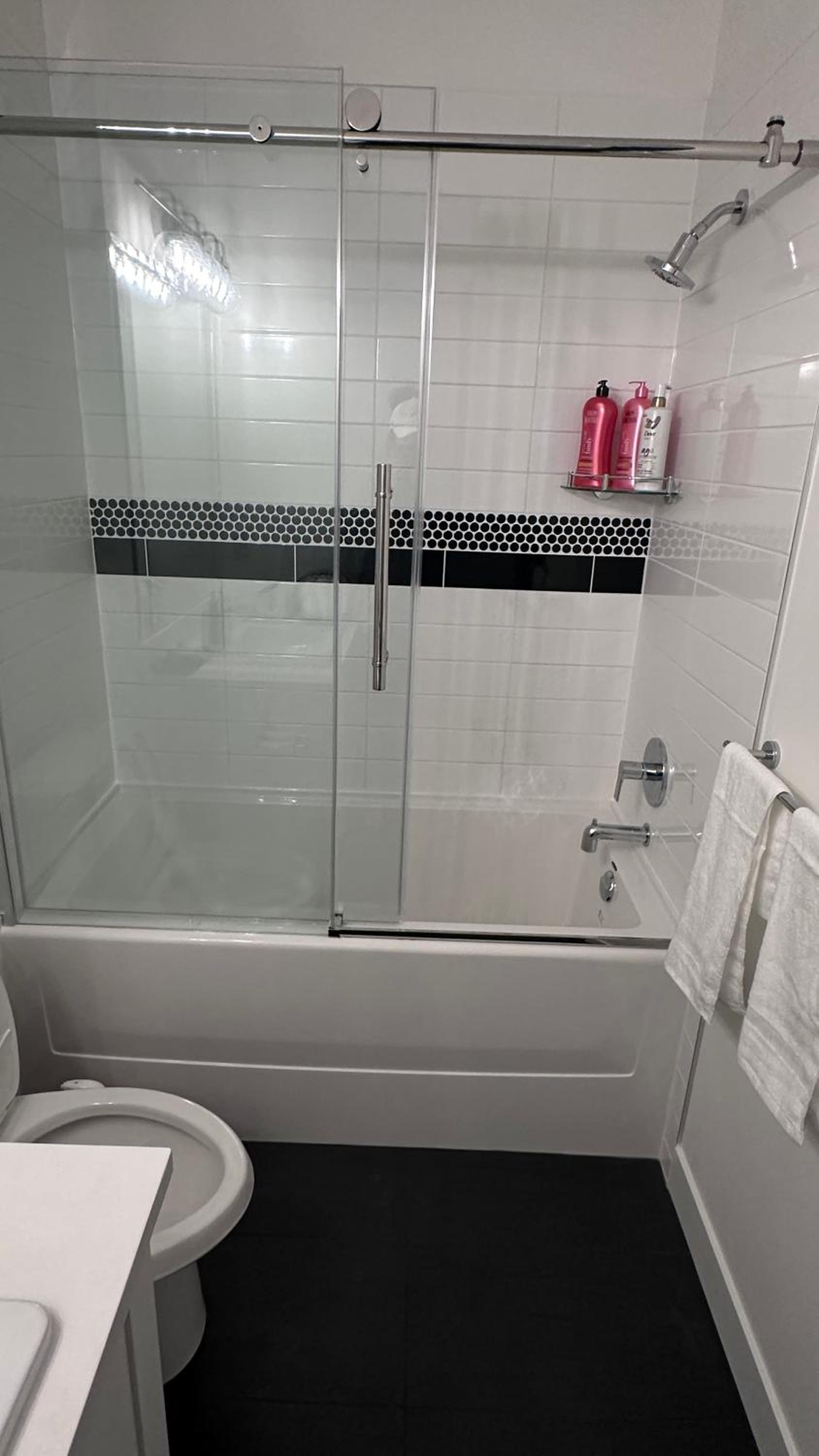 Maple Ridge vacation suite1100sf