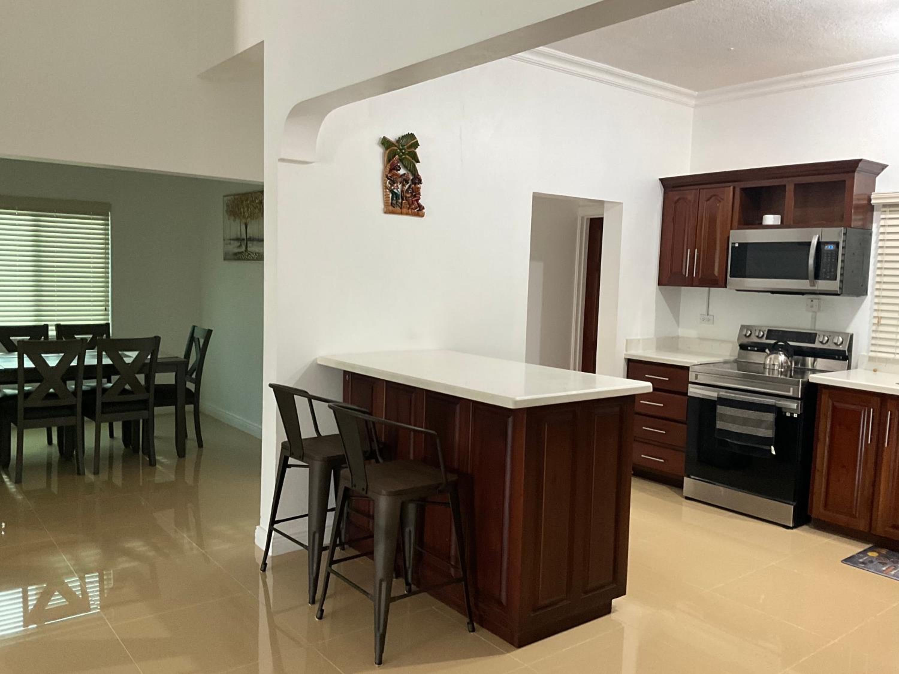 Tropical Villa at Lakeside View view 5